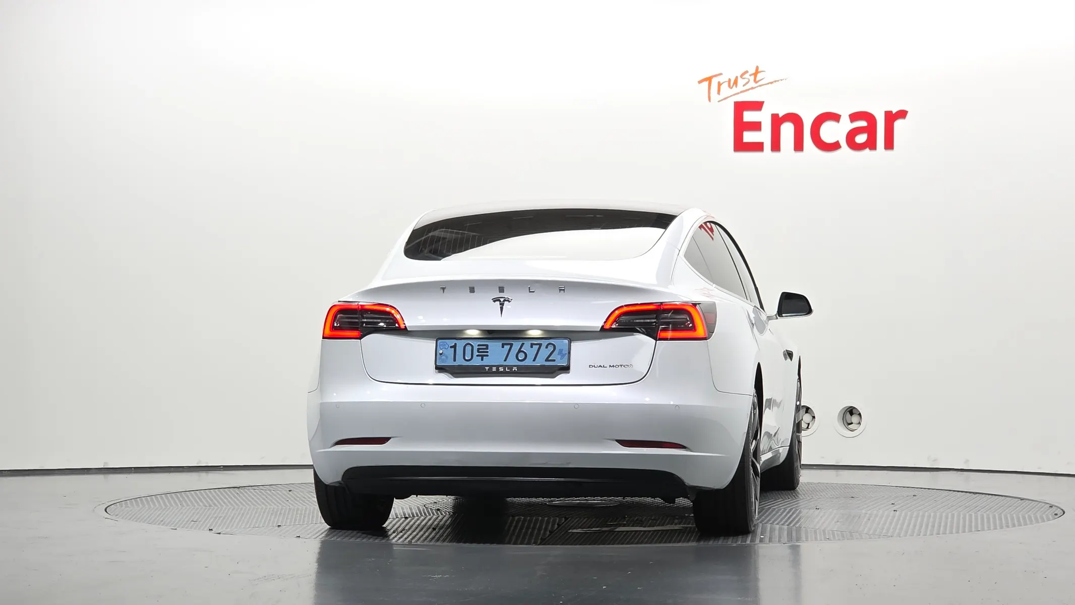 Tesla 3 AWD 2020 3/5