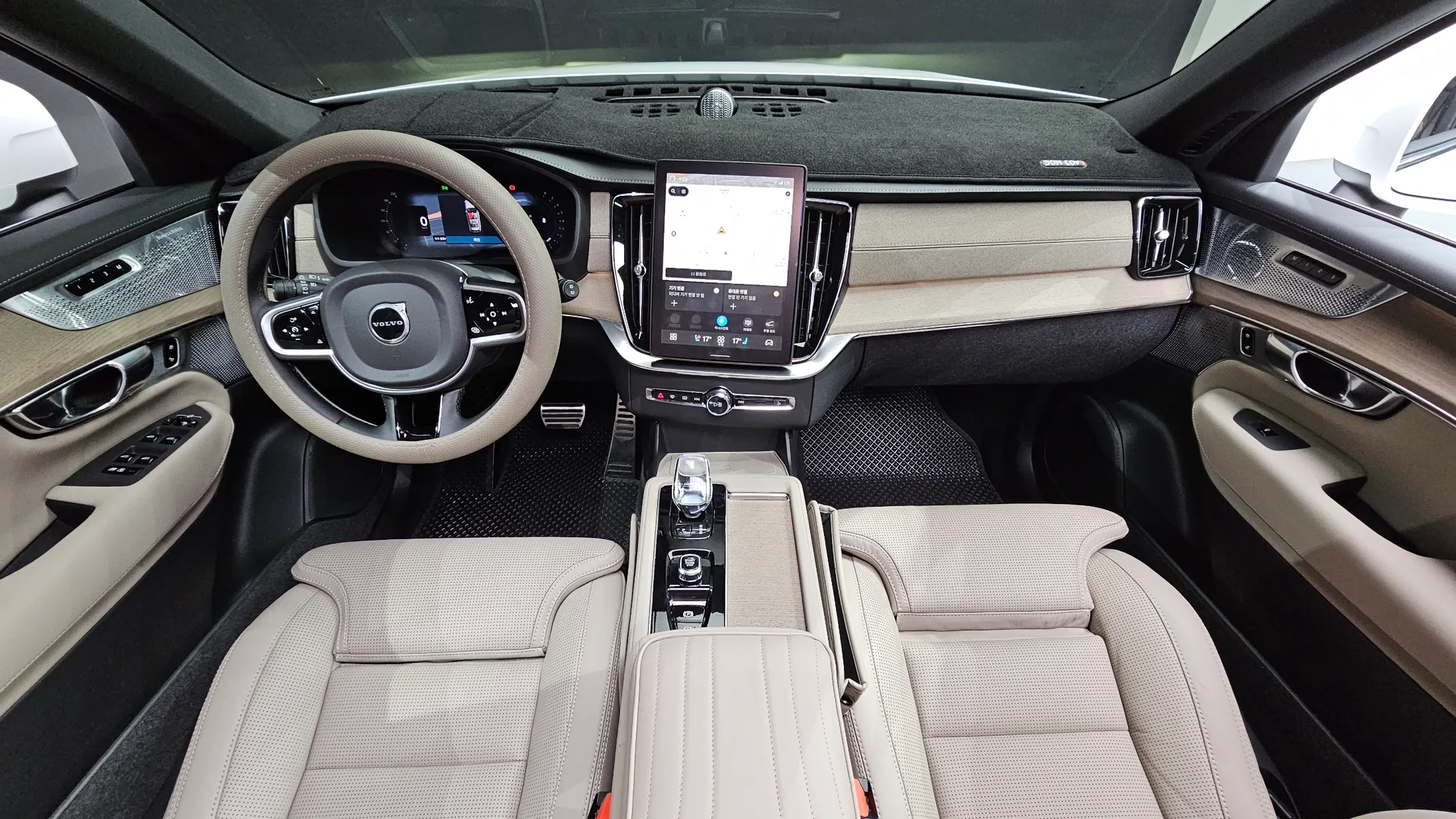 Volvo XC90 2 B6 2026 4/5