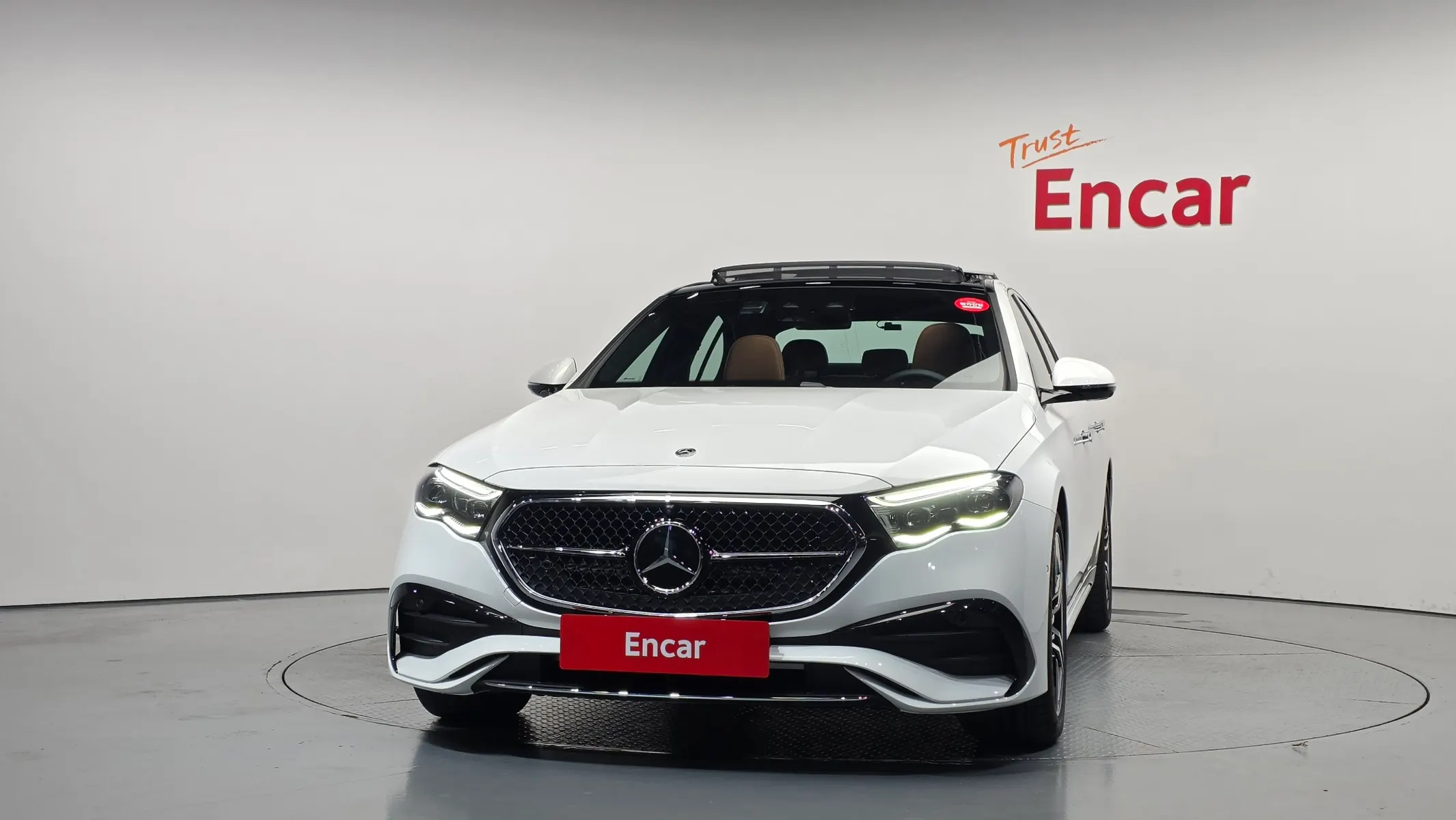 Mercedes-Benz E-Class W214 E300 4MATIC AMG Line 2026 3/33