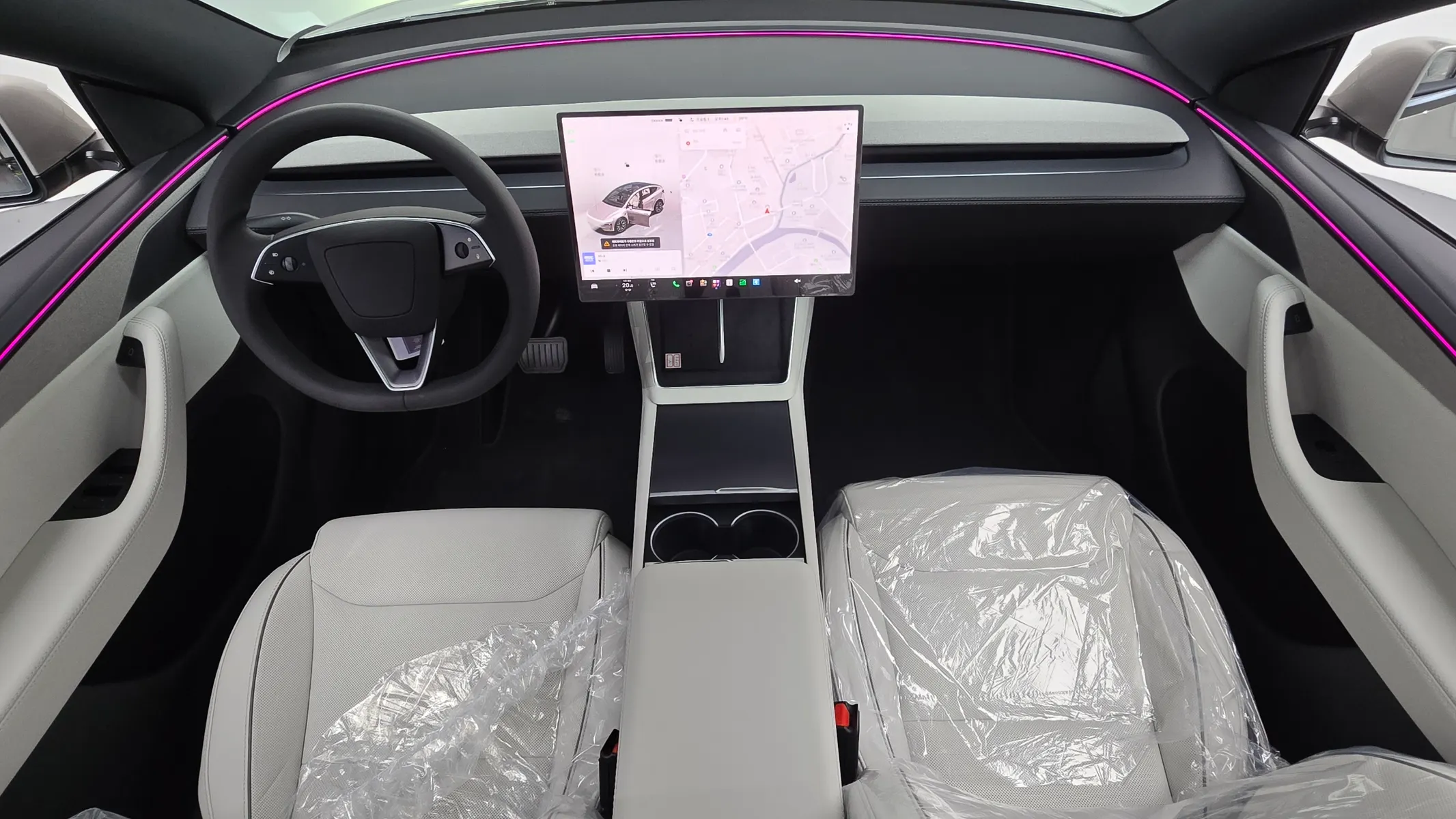 Tesla Y L AWD 2026 4/5