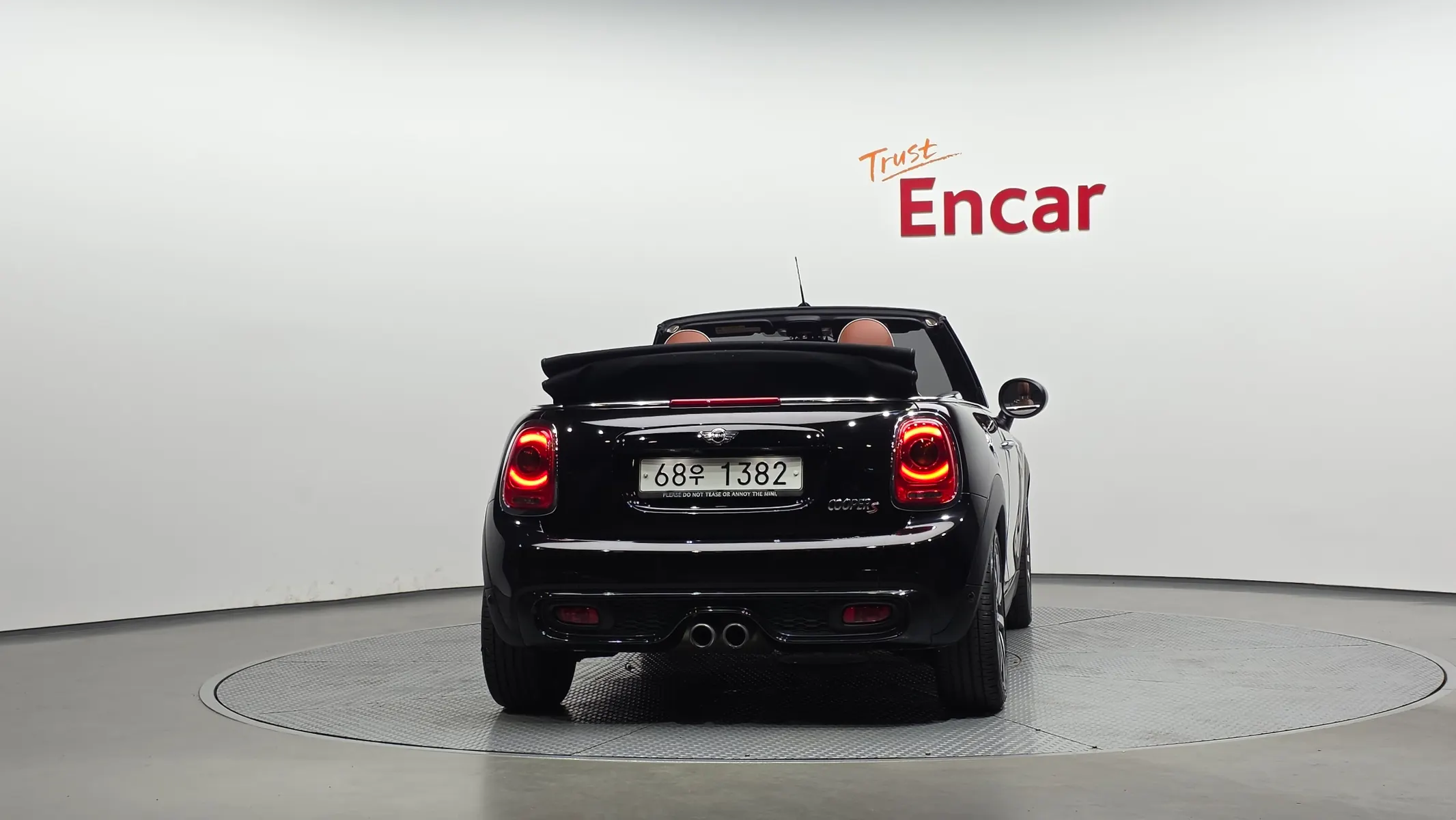 MINI S Convertible 2018 3/5