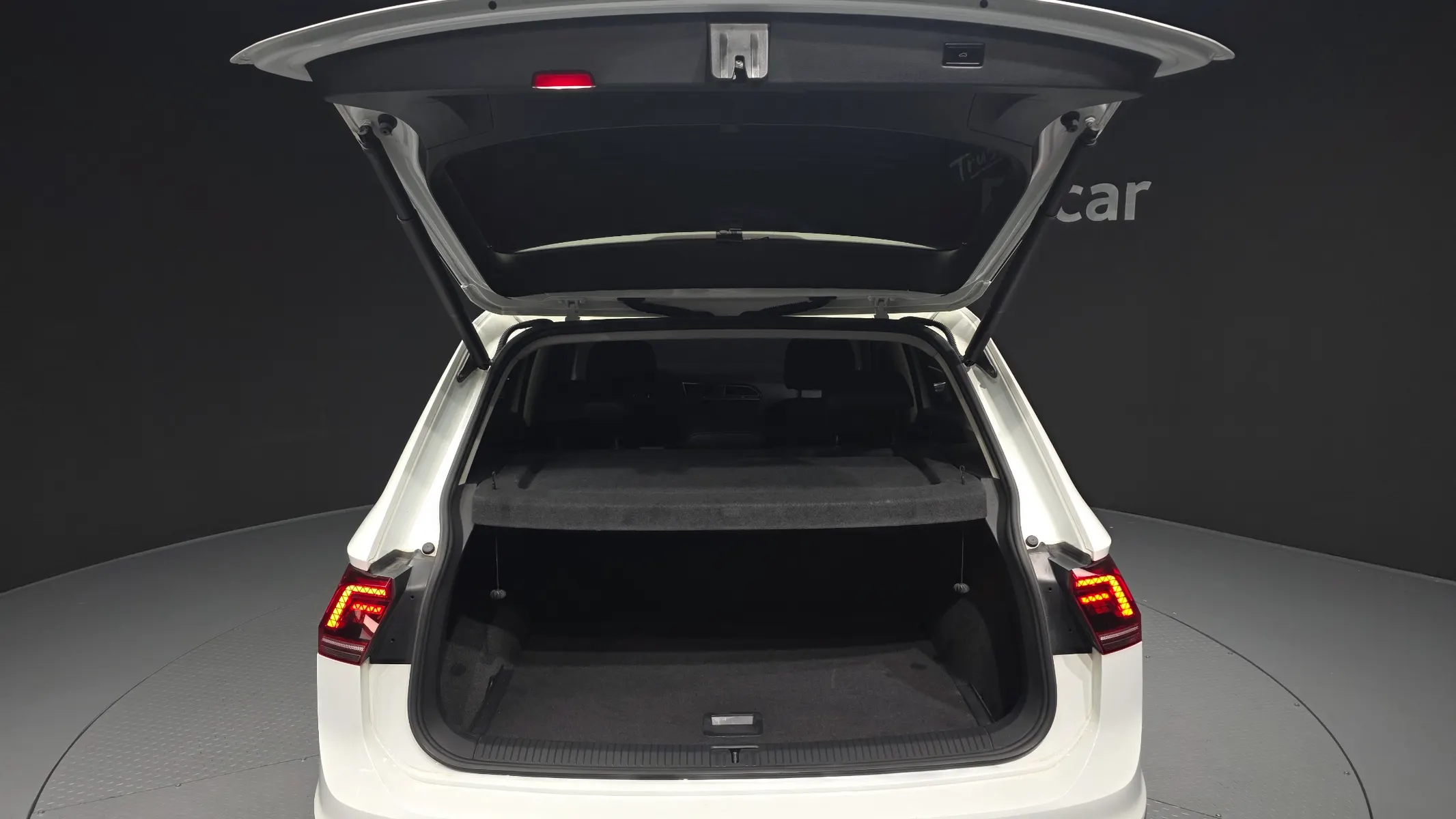 Volkswagen 2 2.0 TDI 2019 31/32