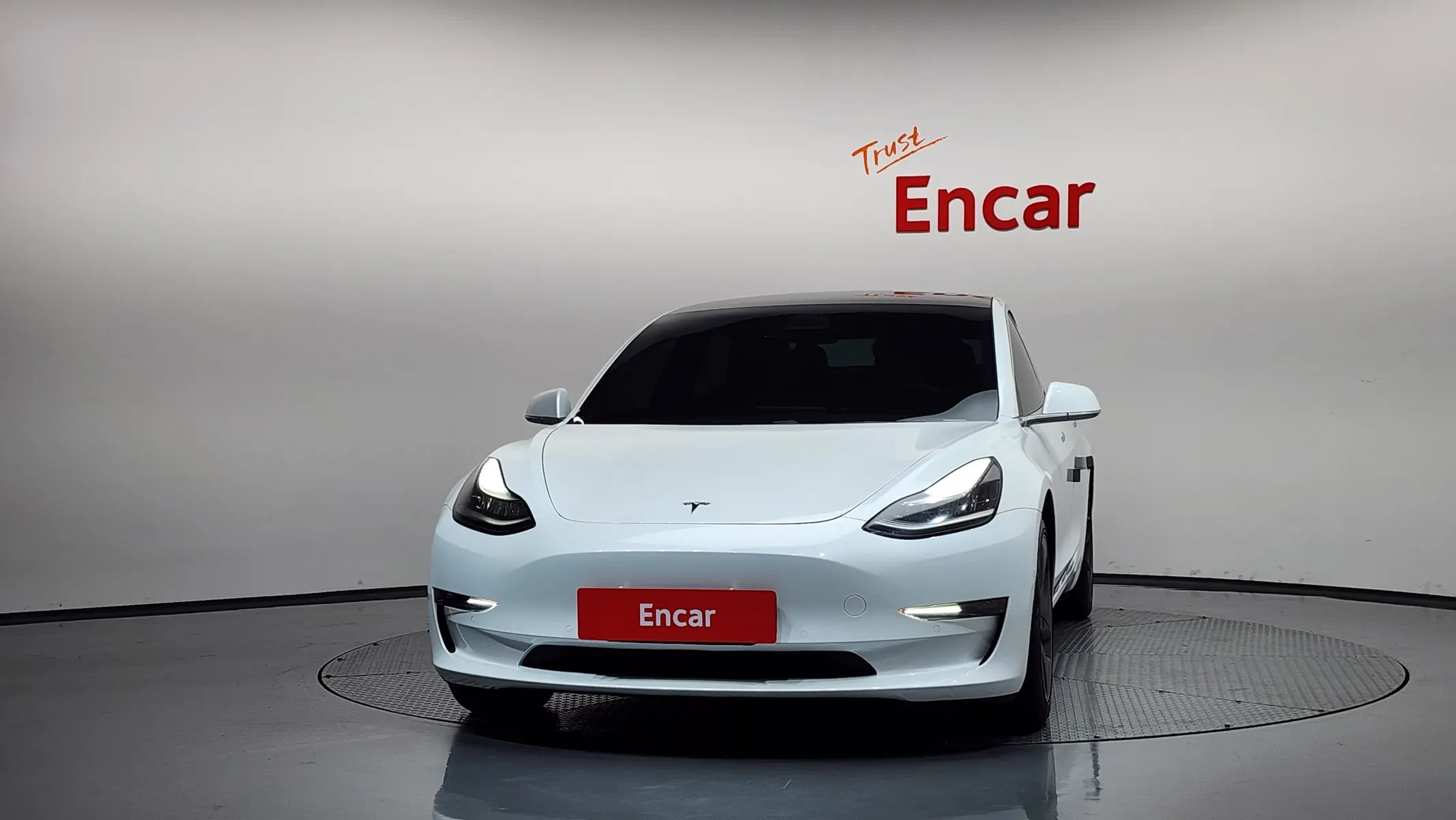 Tesla 3 AWD 2020 2/5