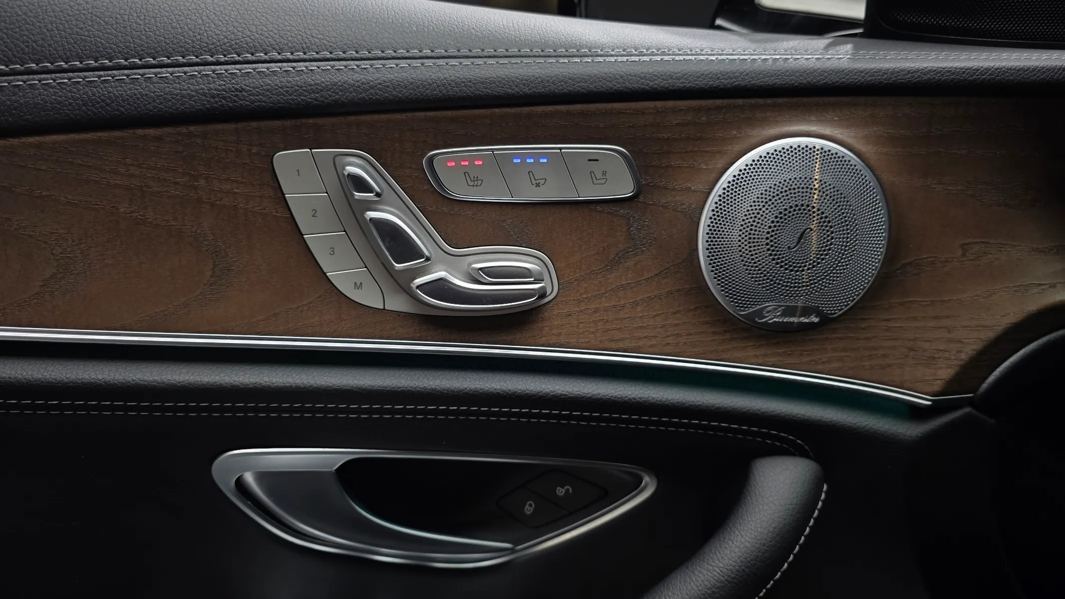 Mercedes-Benz E-Class W213 E300e 4MATIC 2020 30/31