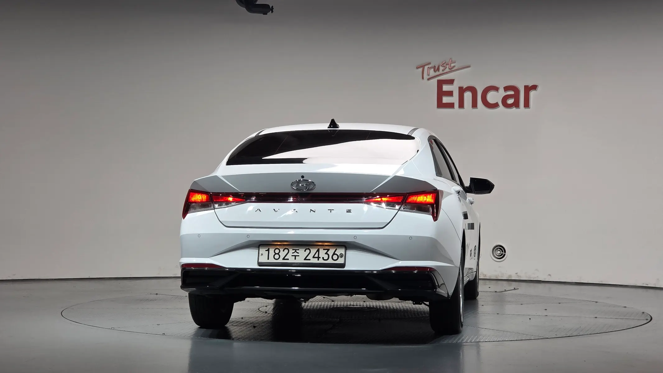 Hyundai (CN7) 1.6 LPi () 2022 3/5