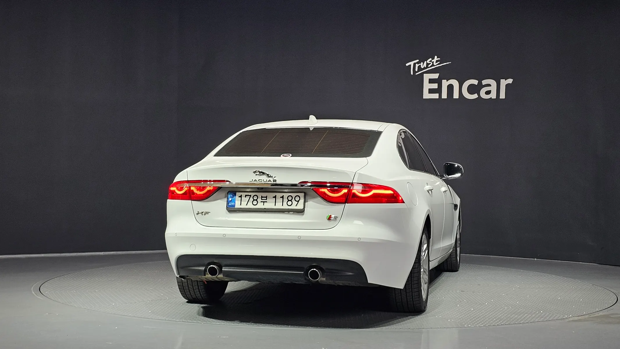 Jaguar XF (X260) 25t 2018 3/5
