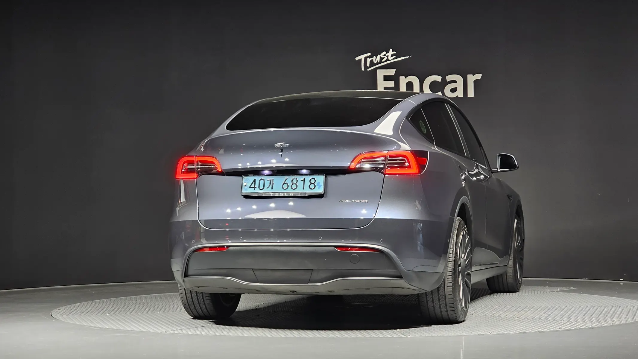 Tesla Y AWD 2022 3/5