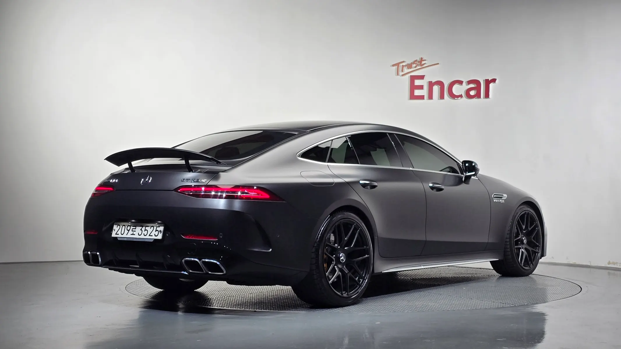 Mercedes-Benz AMG GT 4 63 S 4MATIC+ 2019 2/36