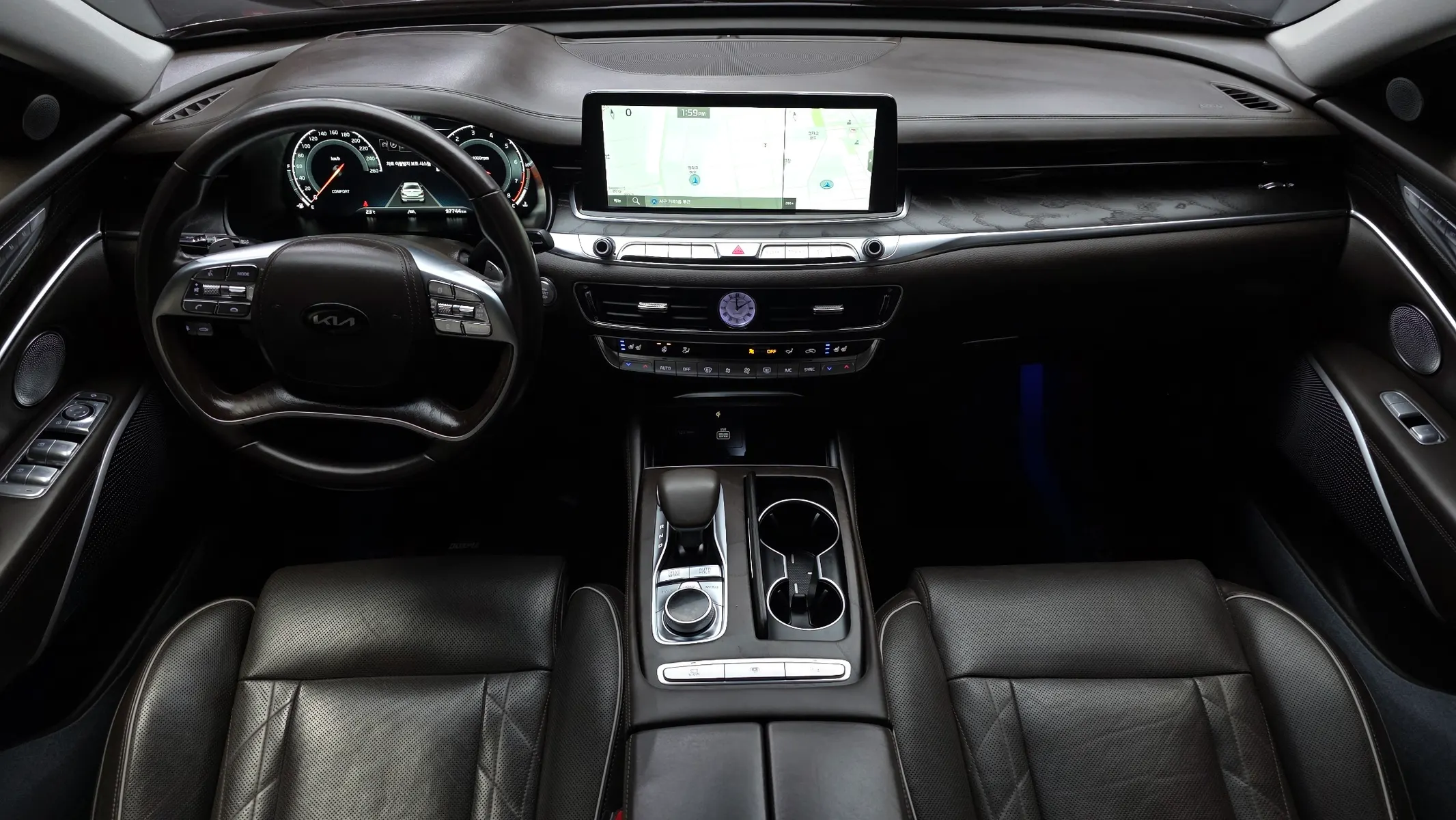 Kia K9 3.3 T-GDI AWD 2018 4/5