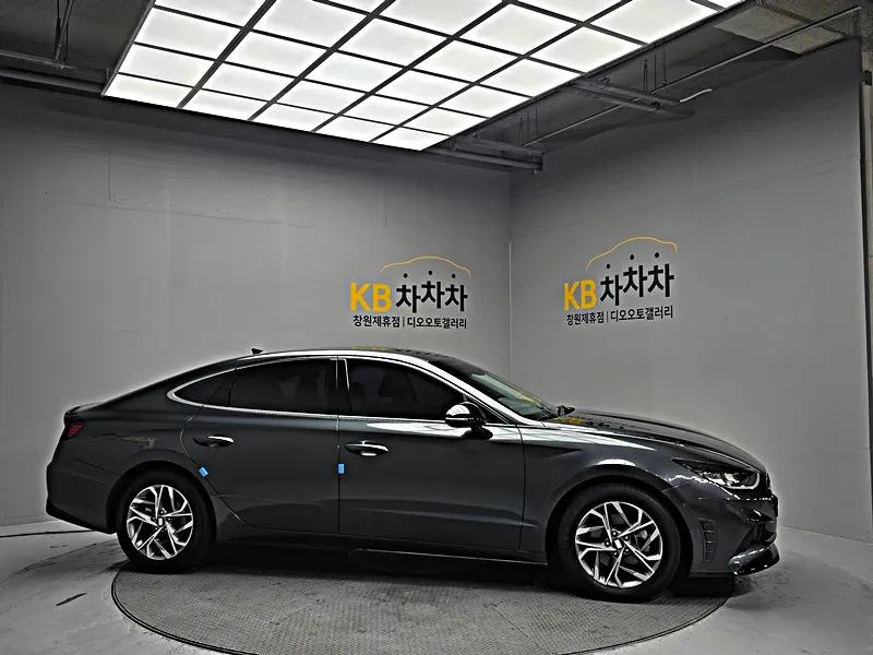 Hyundai (DN8) 2.0 2022 2/5