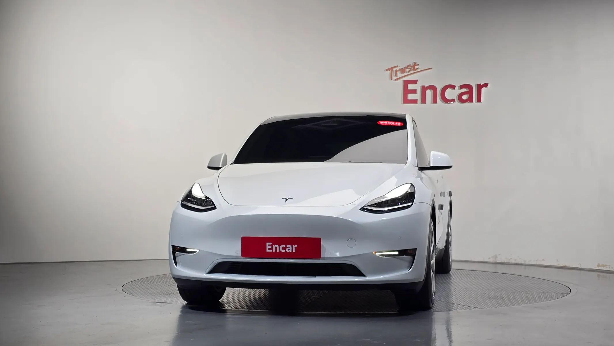 Tesla Y AWD 2022 3/37
