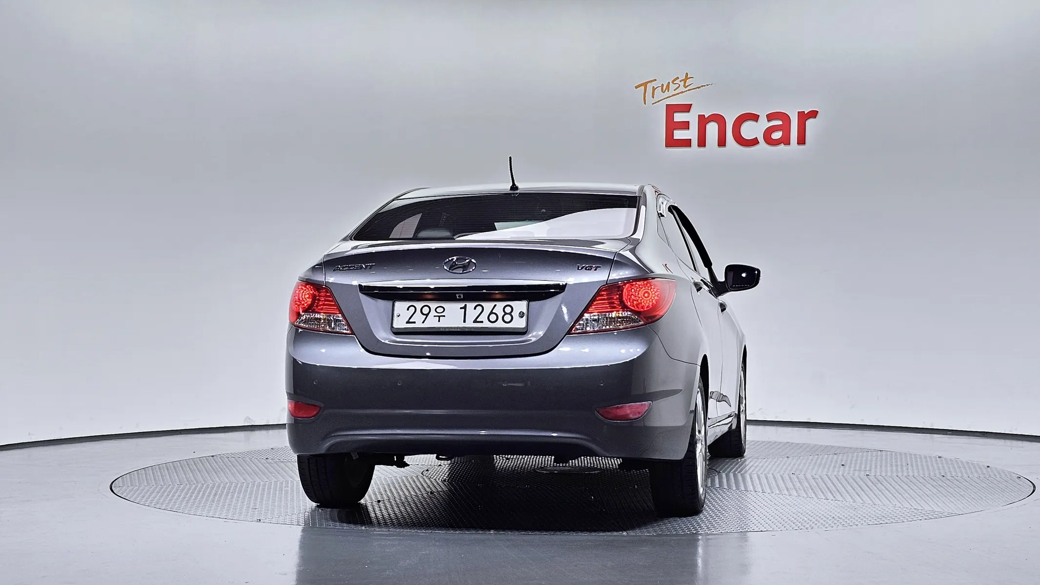 Hyundai () 1.6 VGT 2013 3/5