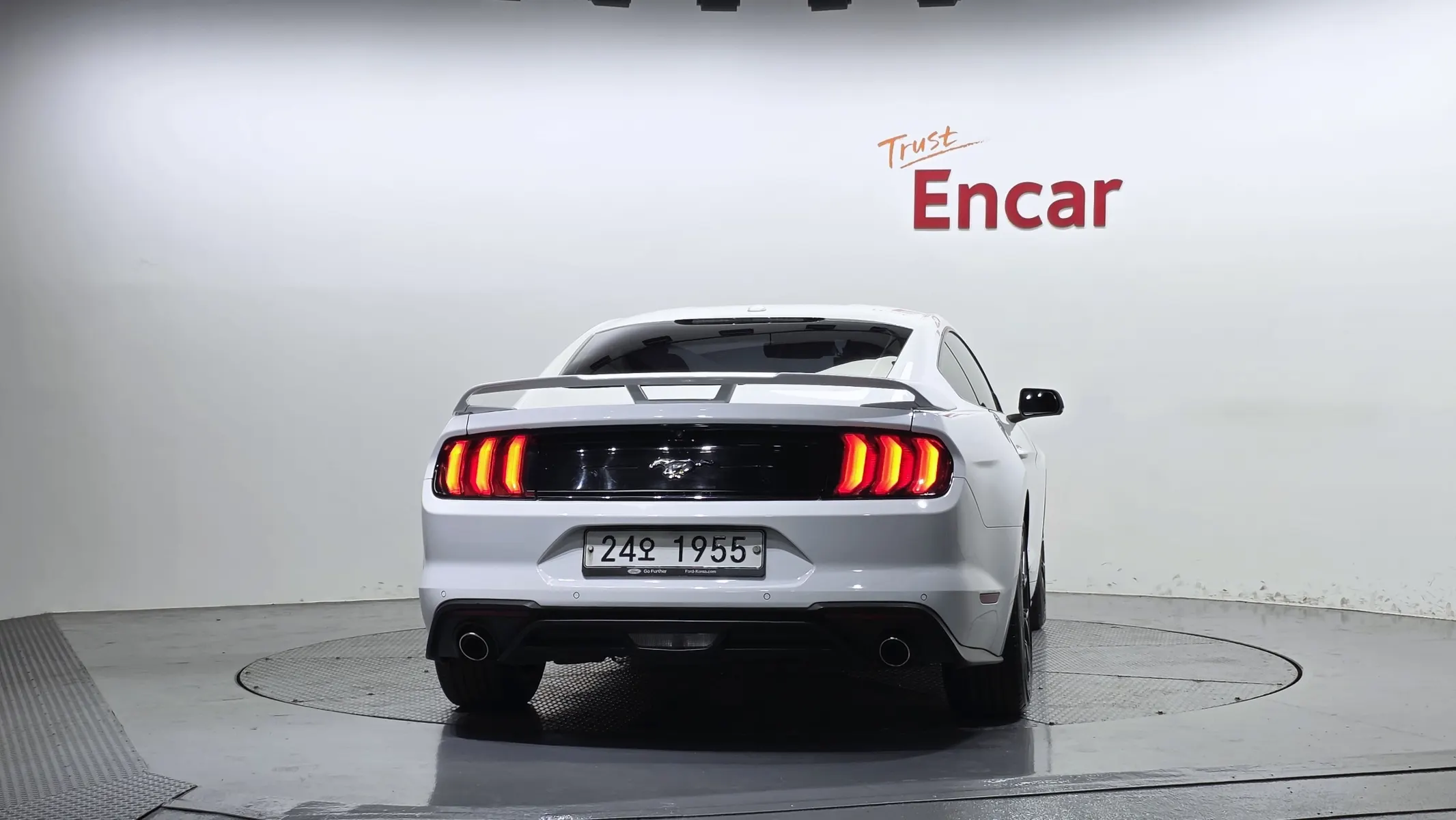 Ford 머스탱 2018 3/5