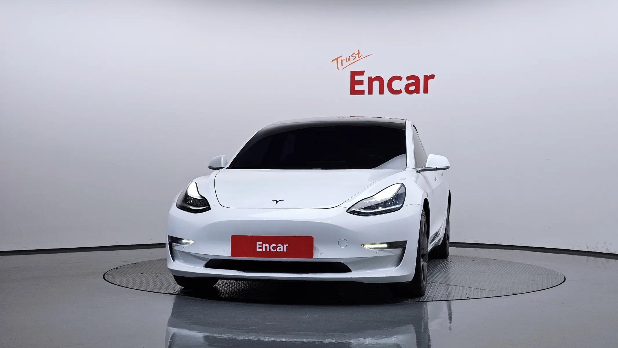 Tesla 3 AWD 2020 2/5