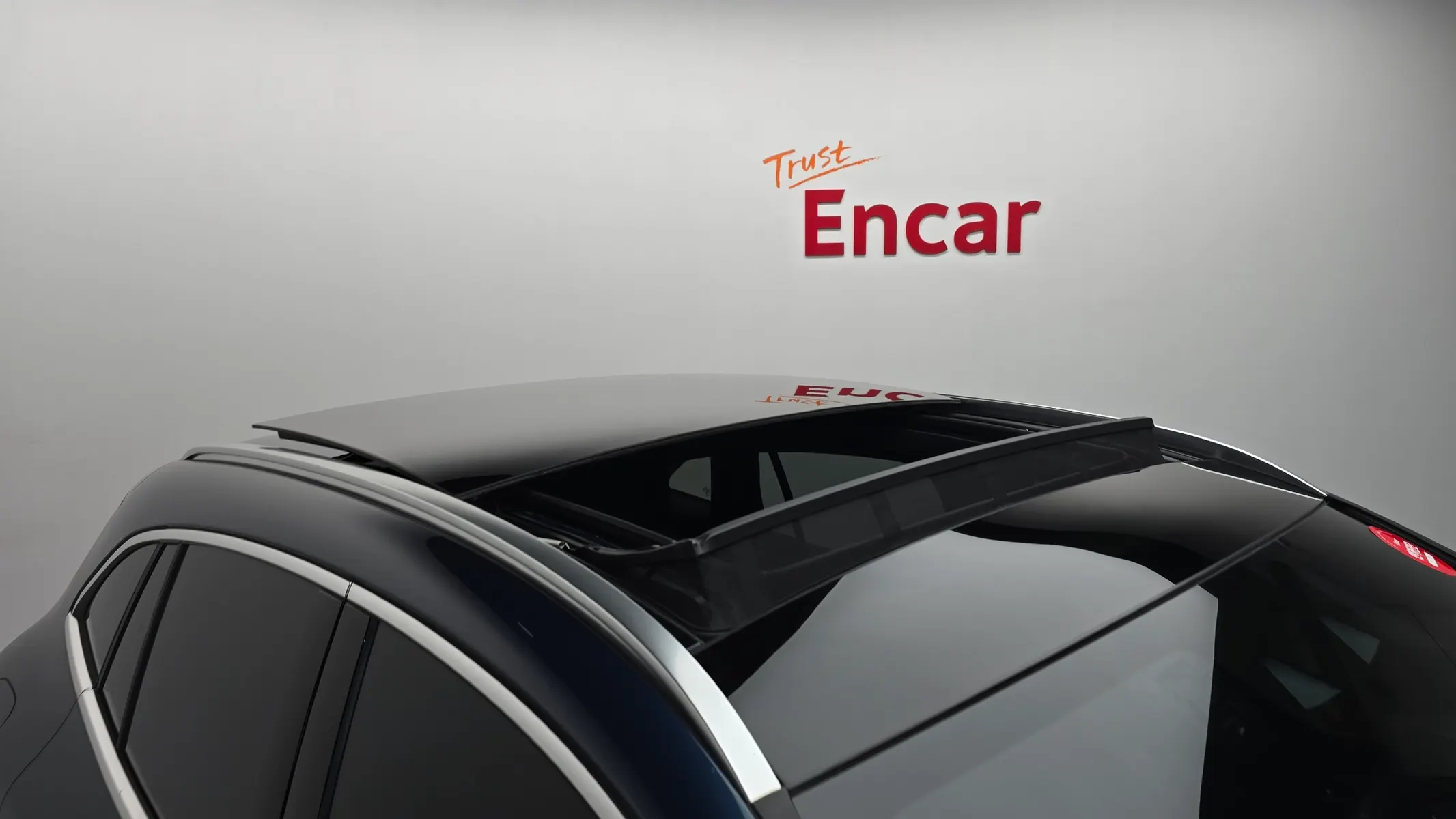 Mercedes-Benz EQA H243 EQA250 AMG 2022 32/33