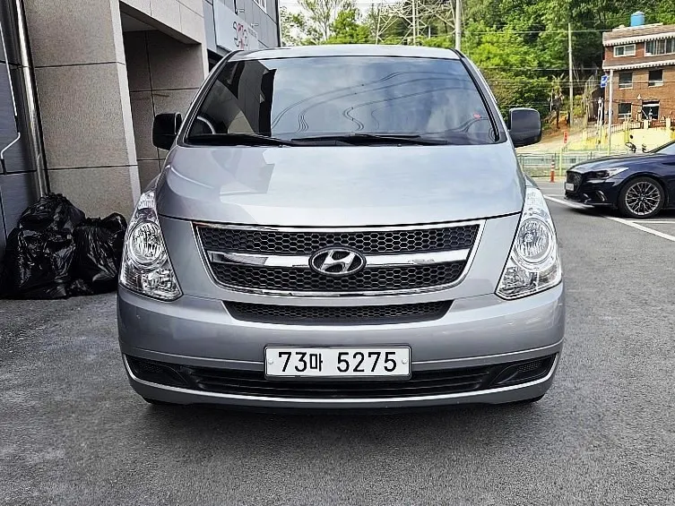 Hyundai Grand Starex 12 2015 2/20