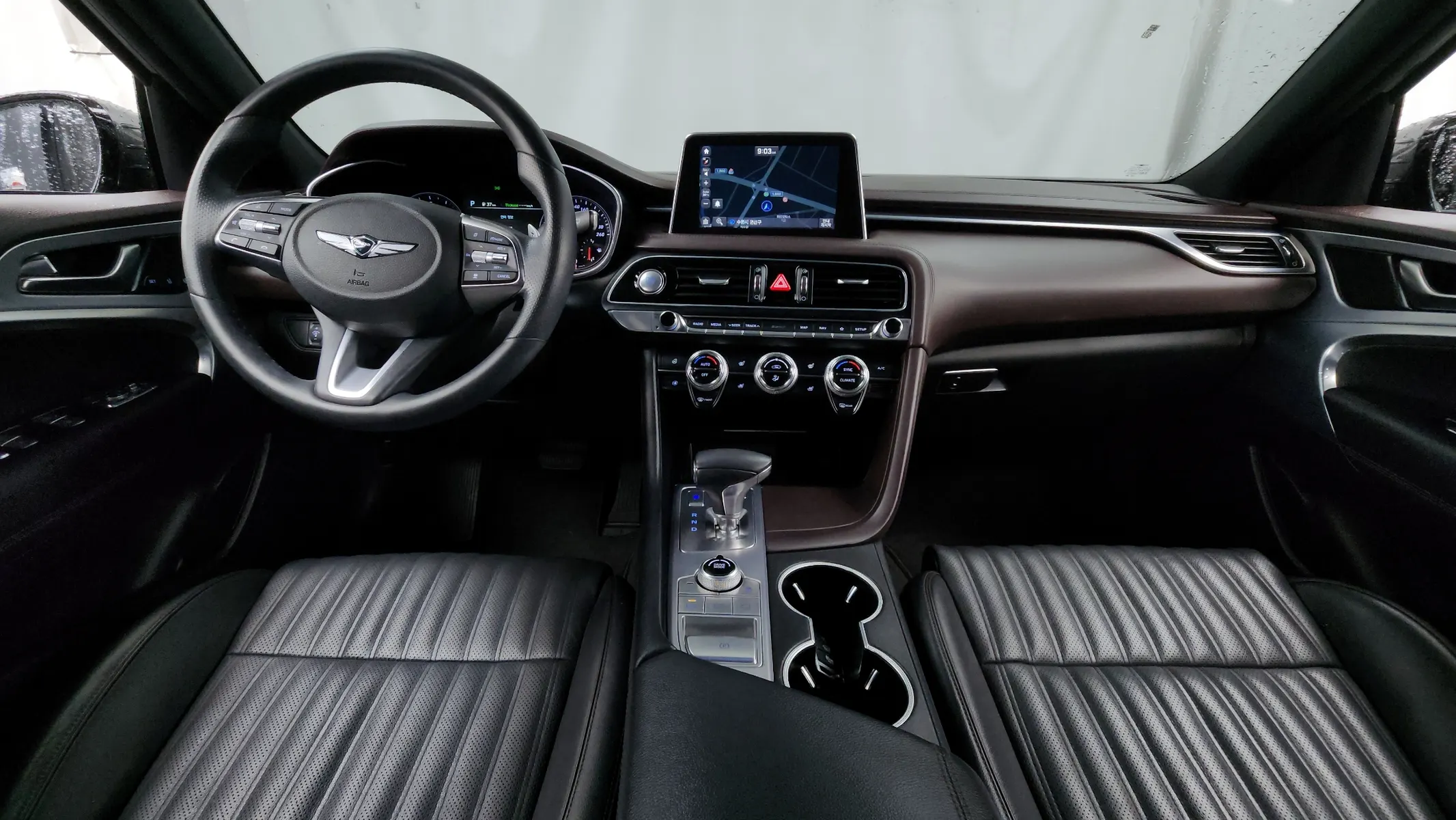Genesis G70 2.0T AWD 2020 4/5