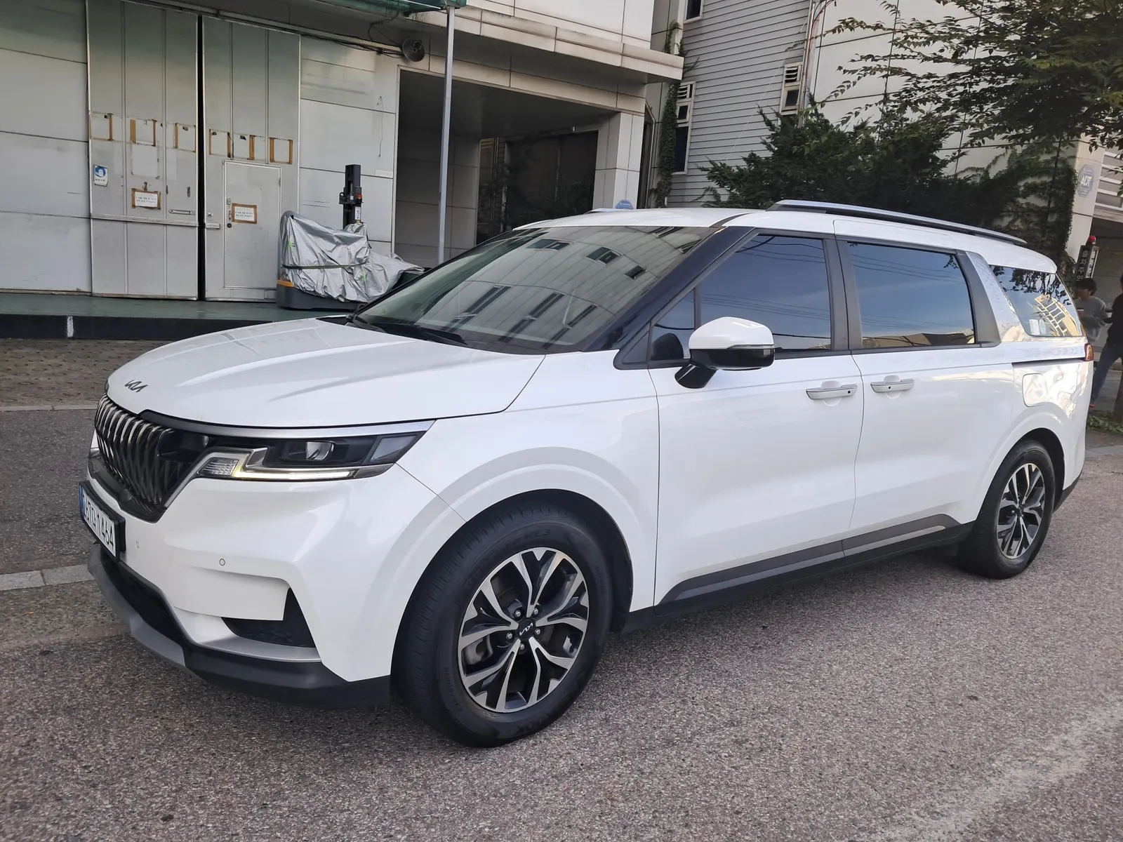 Kia Carnival (LPG) 2022 2/21