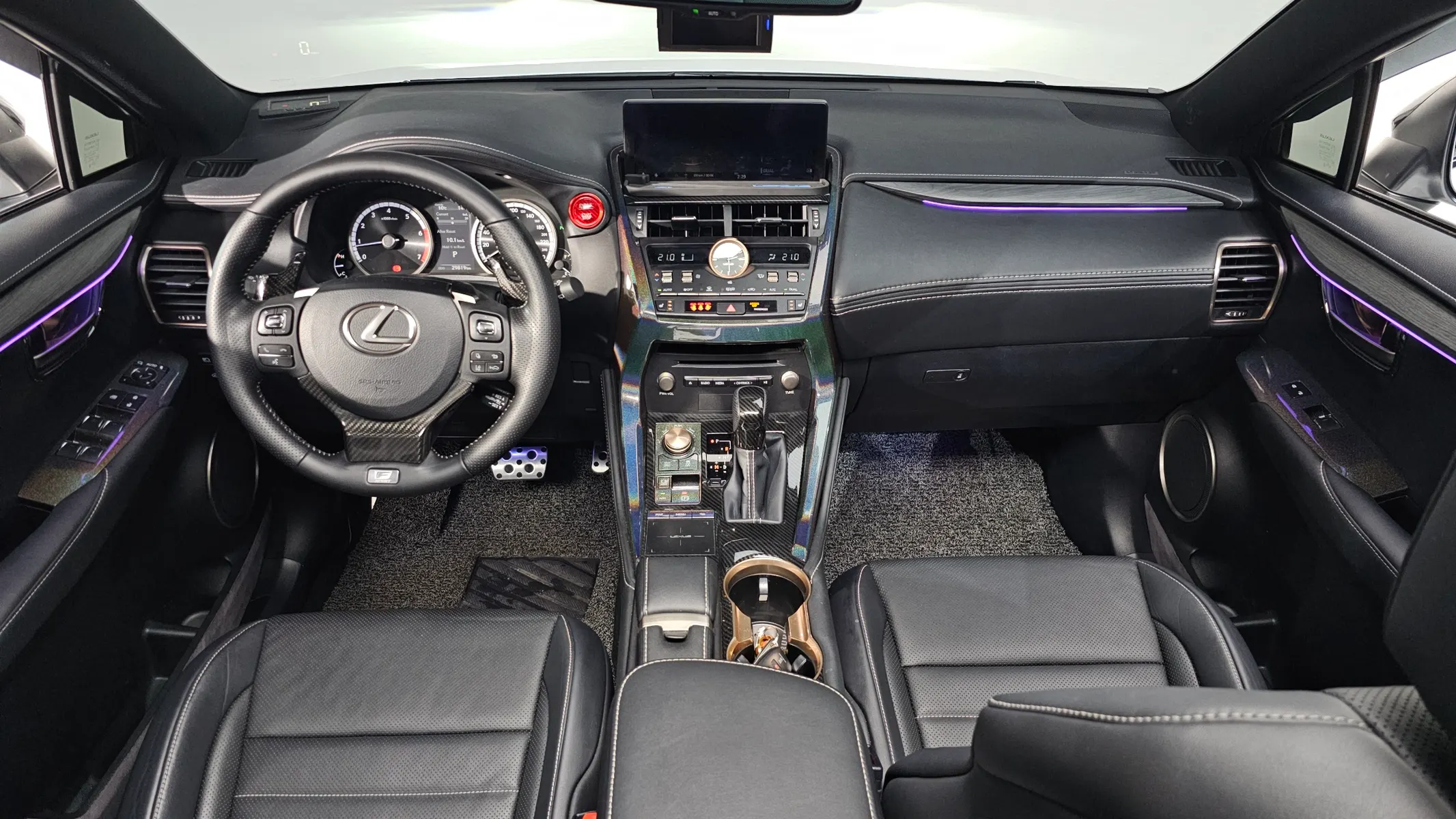 Lexus NX300 F-Sport 2020 4/5