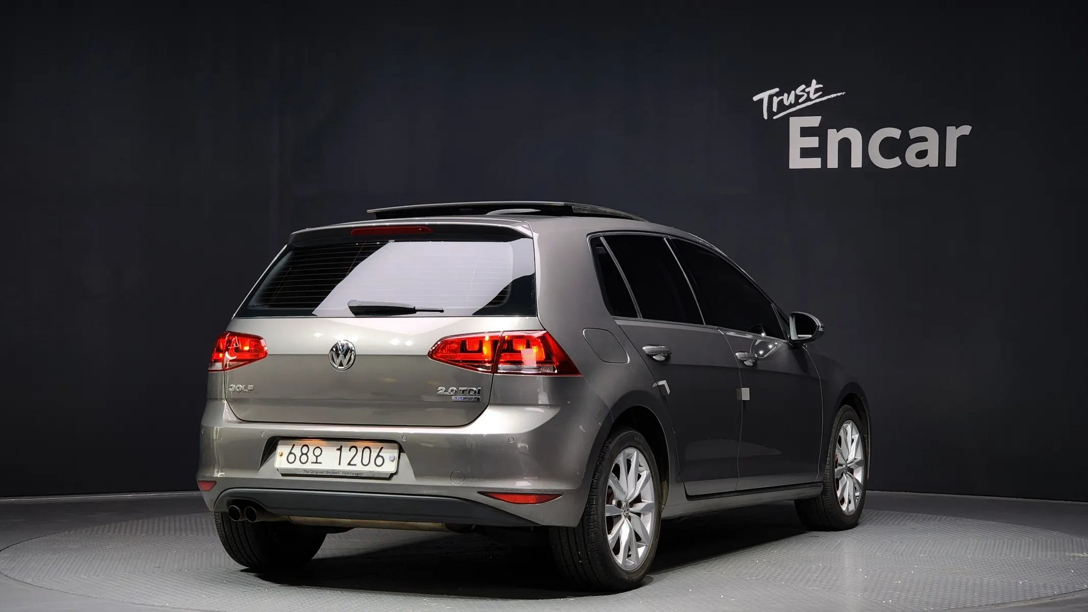 Volkswagen 7 2.0 TDI 2013 2/21