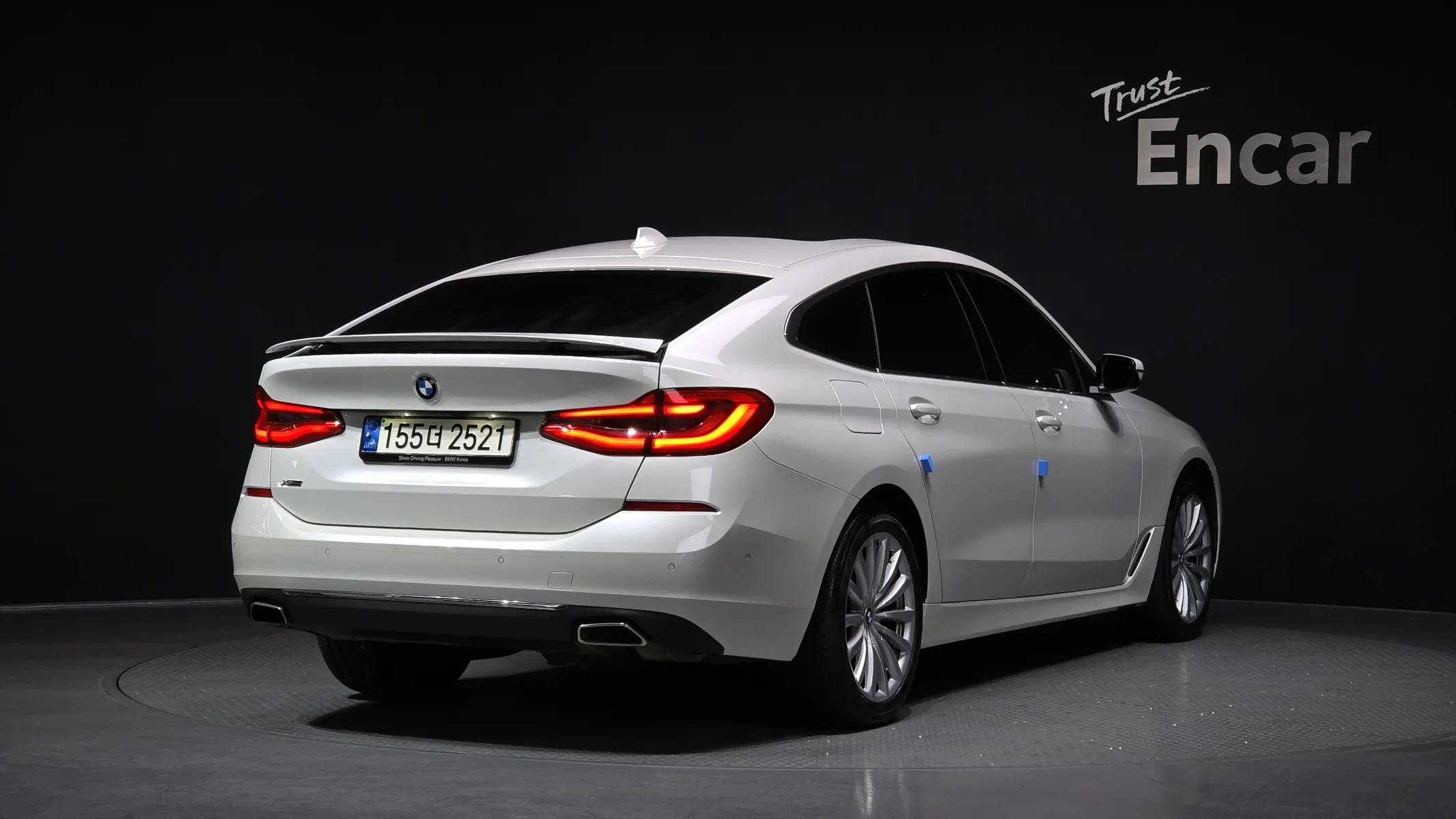 BMW 6 Series GT (G32) 630i xDrive 2021 2/21