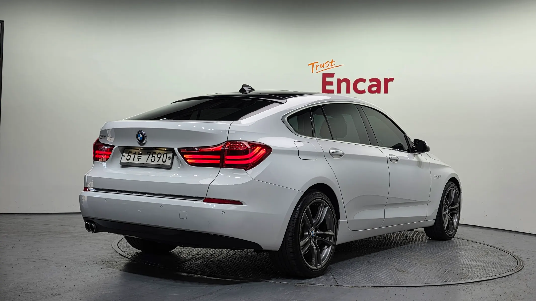 BMW 5 Series GT (F07) GT ED Edition 2014 2/21