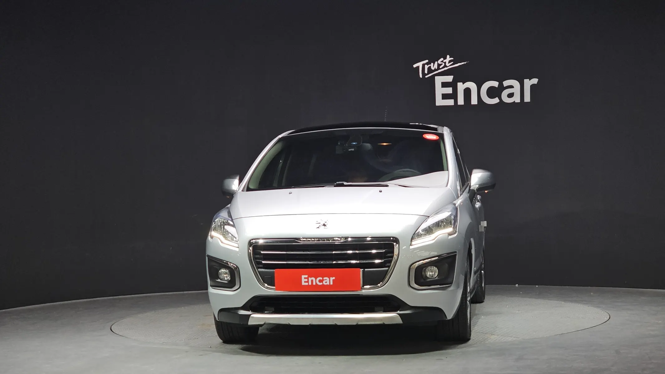Peugeot 3008 2.0 HDi 2014 2/5