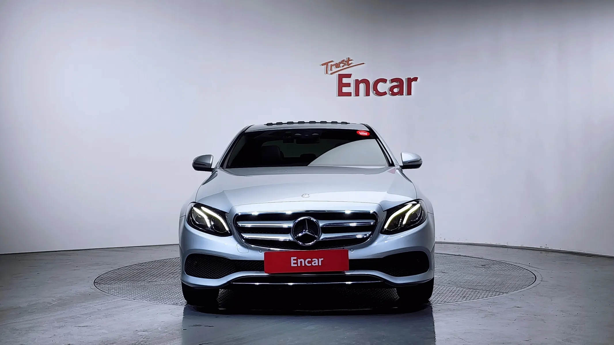 Mercedes-Benz E-Class W213 E200 2017 3/21