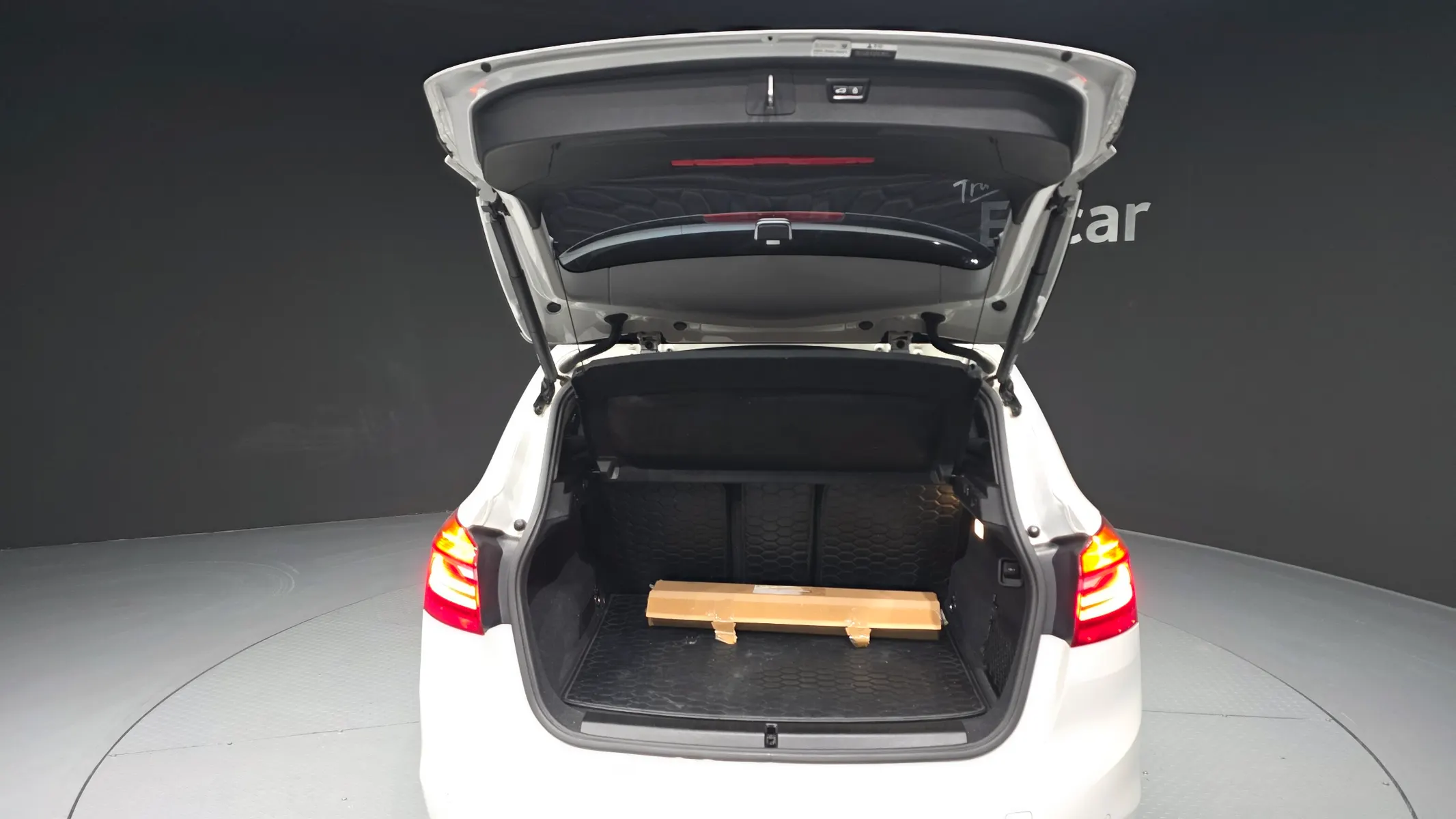 BMW 2 Series Tourer (F45) 2018 20/21