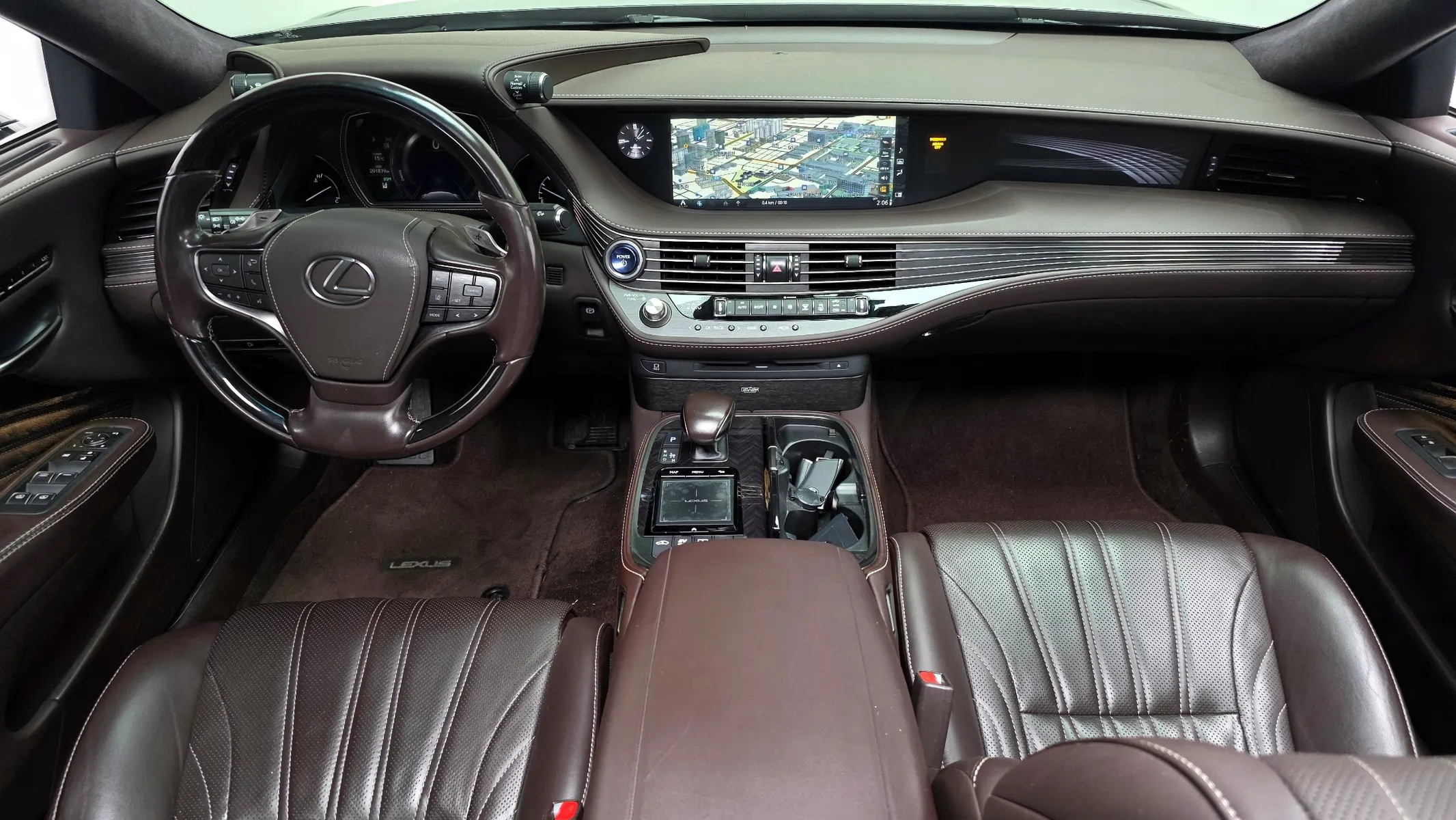Lexus LS500h 5 3.5 AWD 2018 4/5