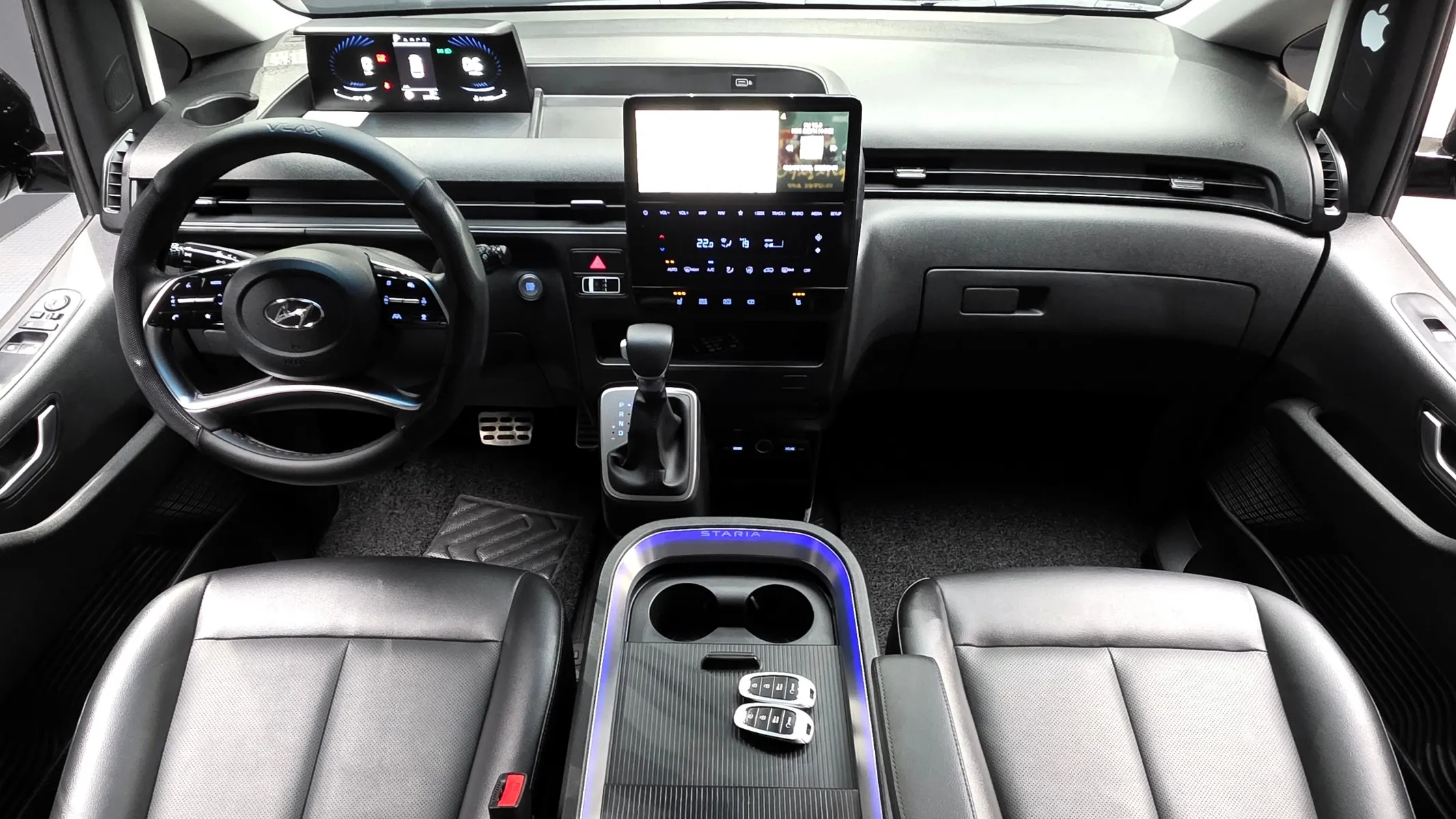 Hyundai Staria L3.5 5 2022 4/5