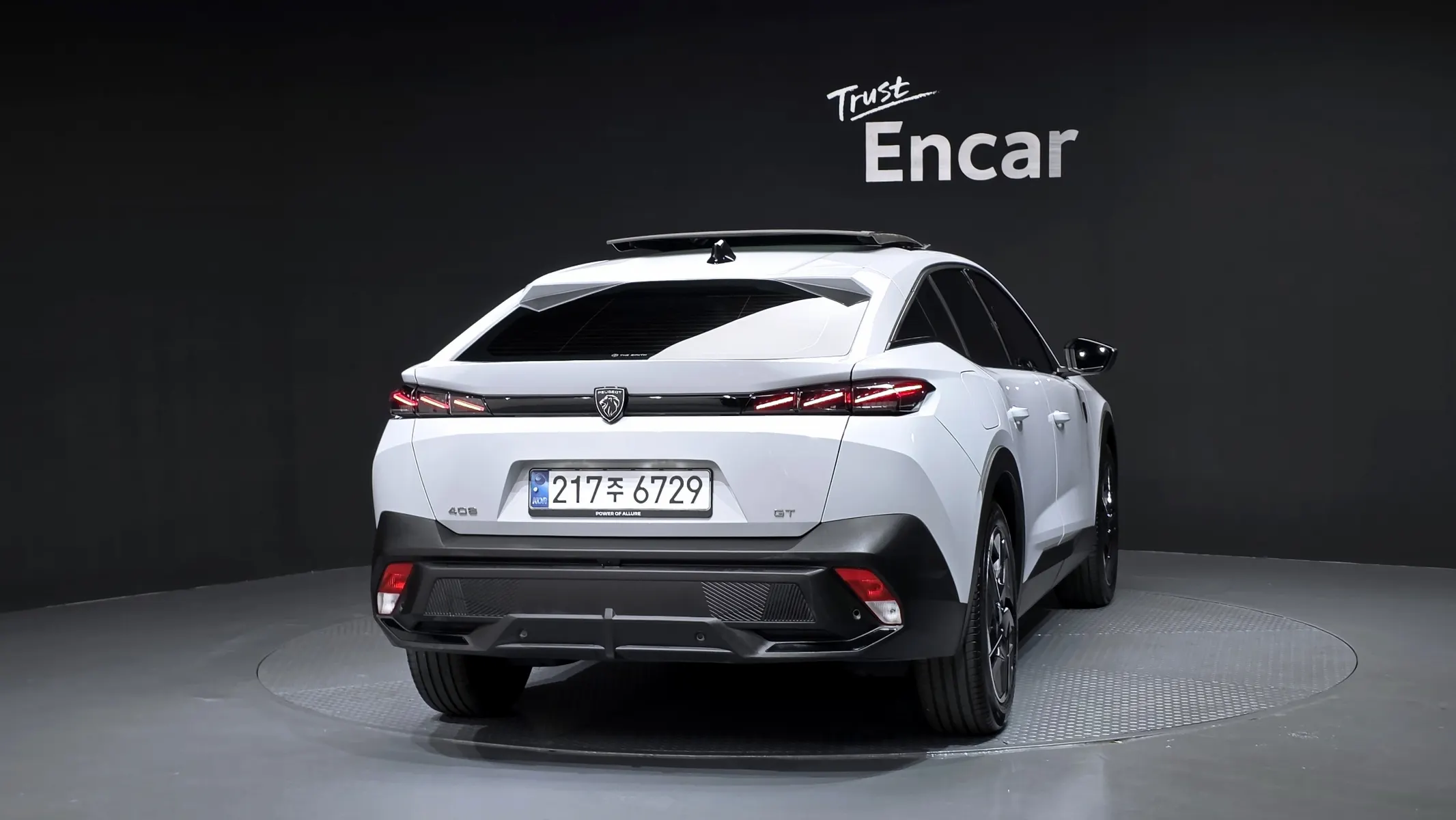 Peugeot 408 1.2 Pure Tech GT 2024 3/5