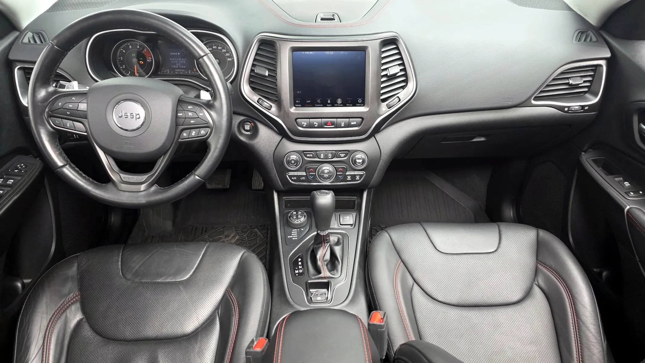 Jeep (KL) 3.2 AWD 2021 4/5