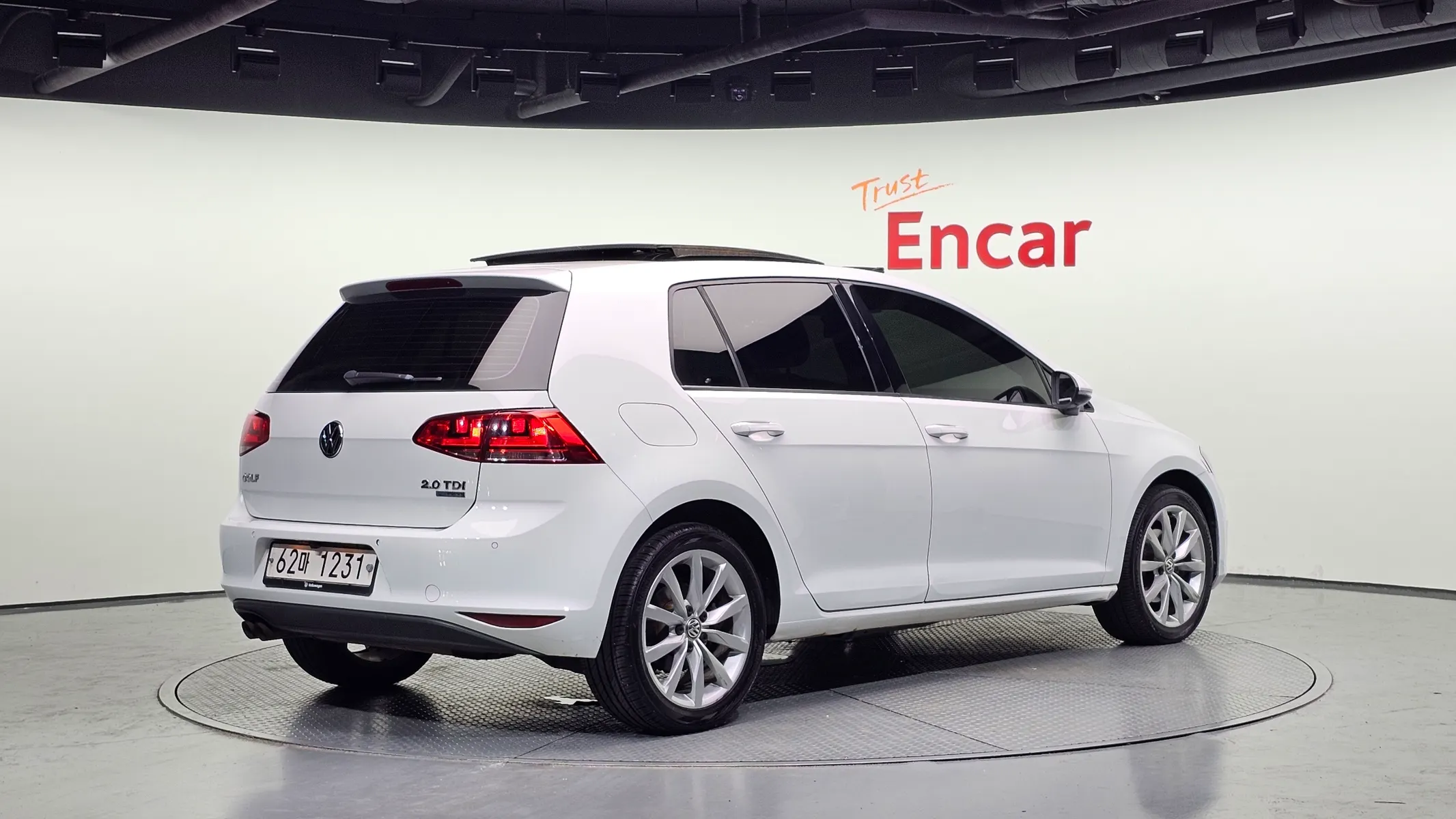 Volkswagen 7 2.0 TDI 2014 2/21
