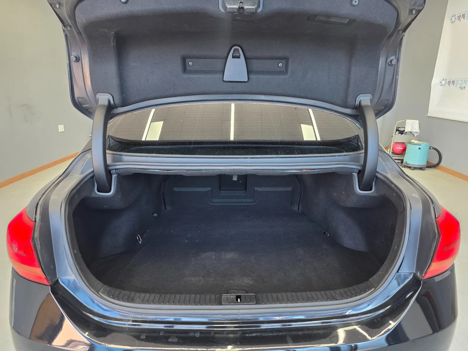 Kia K9 3.3 GDI 2012 20/21