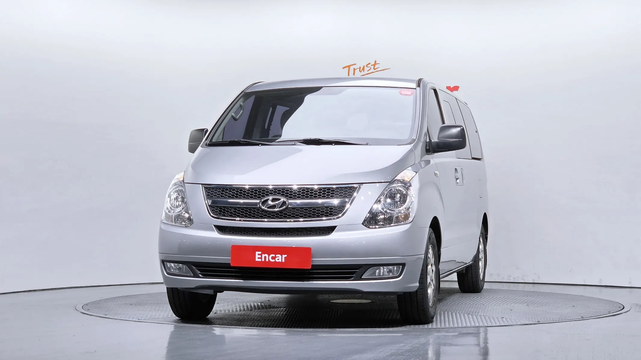Hyundai Grand Starex 11 2014 2/5