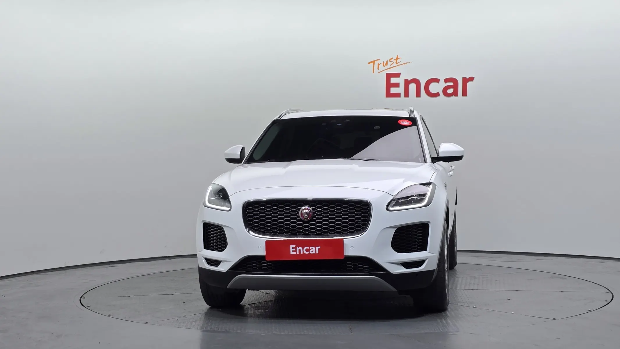 Jaguar E-PACE D180 S 2019 2/5