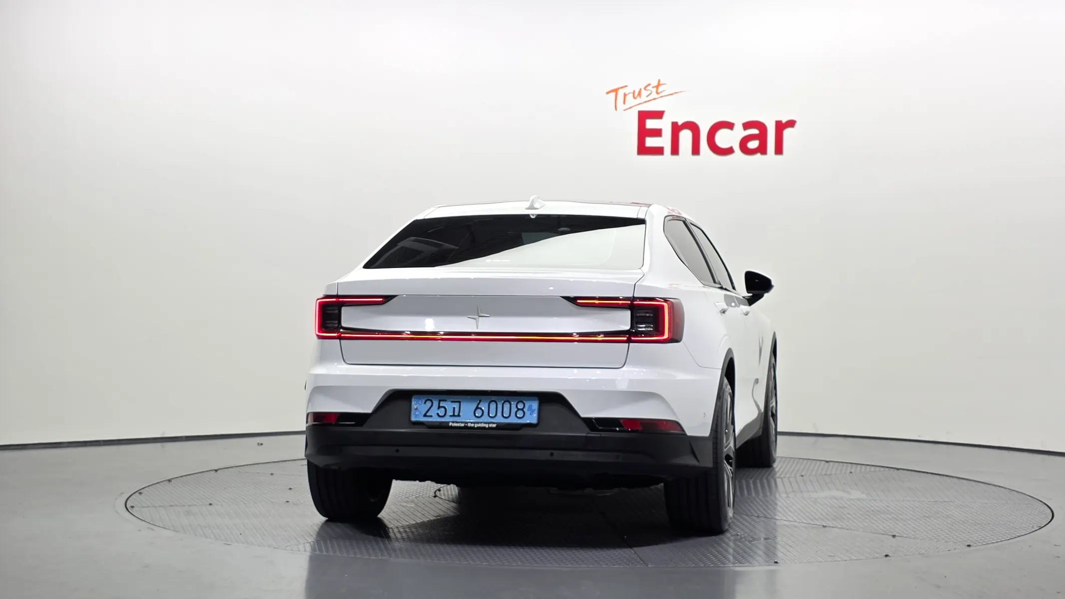 Polestar 2 2023 3/5