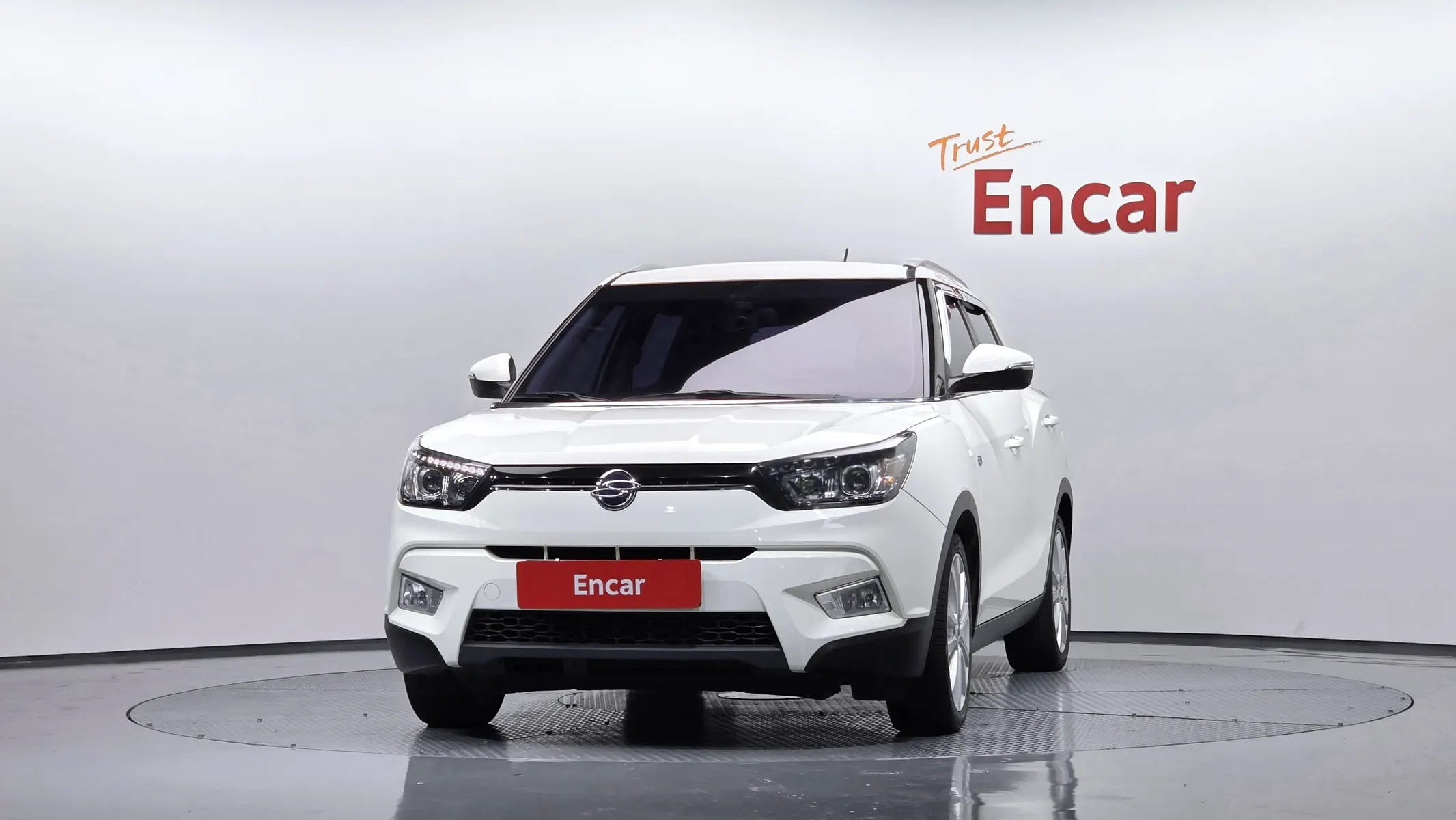 KG Mobility Tivoli TX 2WD 2017 2/5