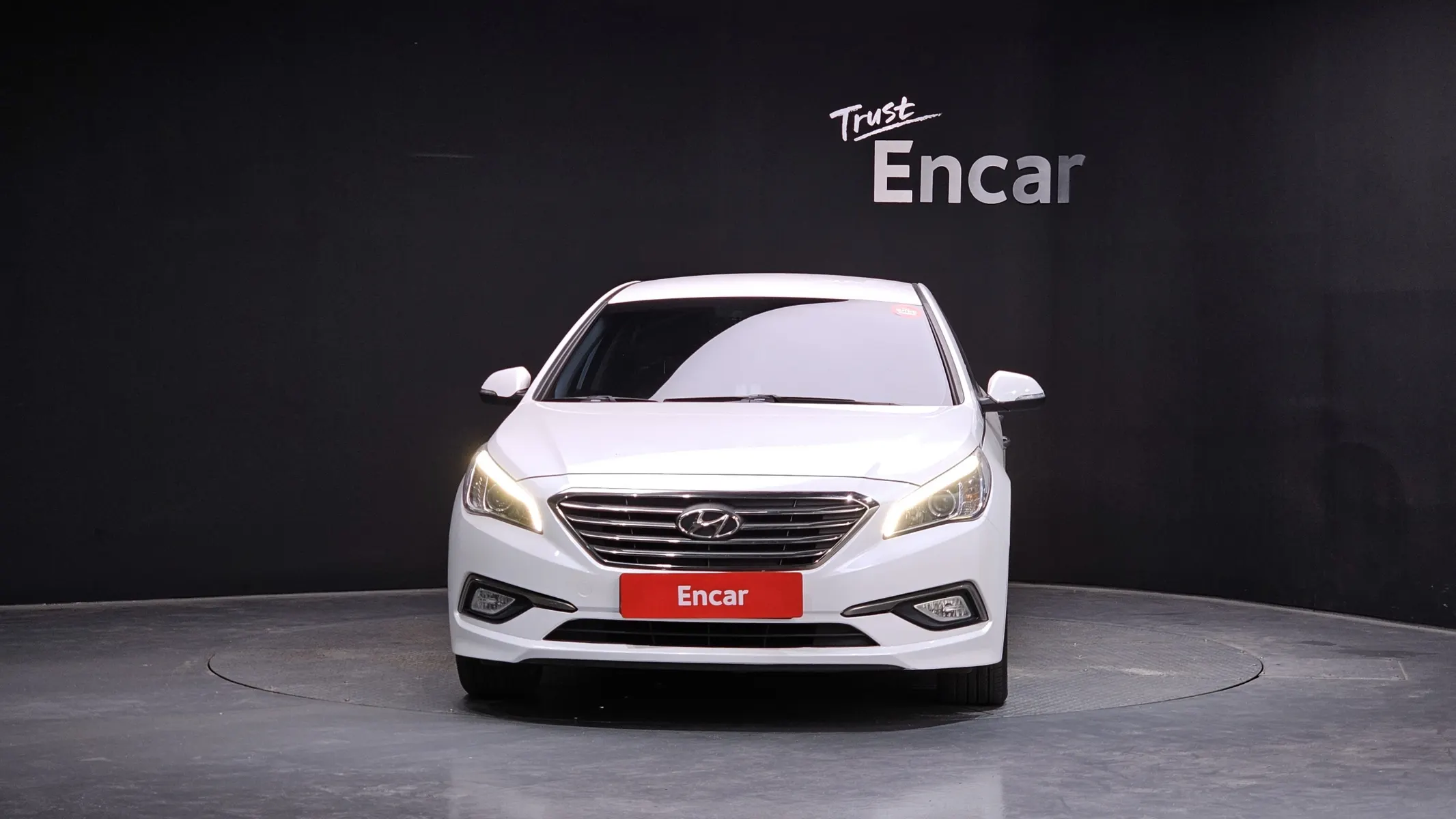 Hyundai LF 2.0 2015 2/5
