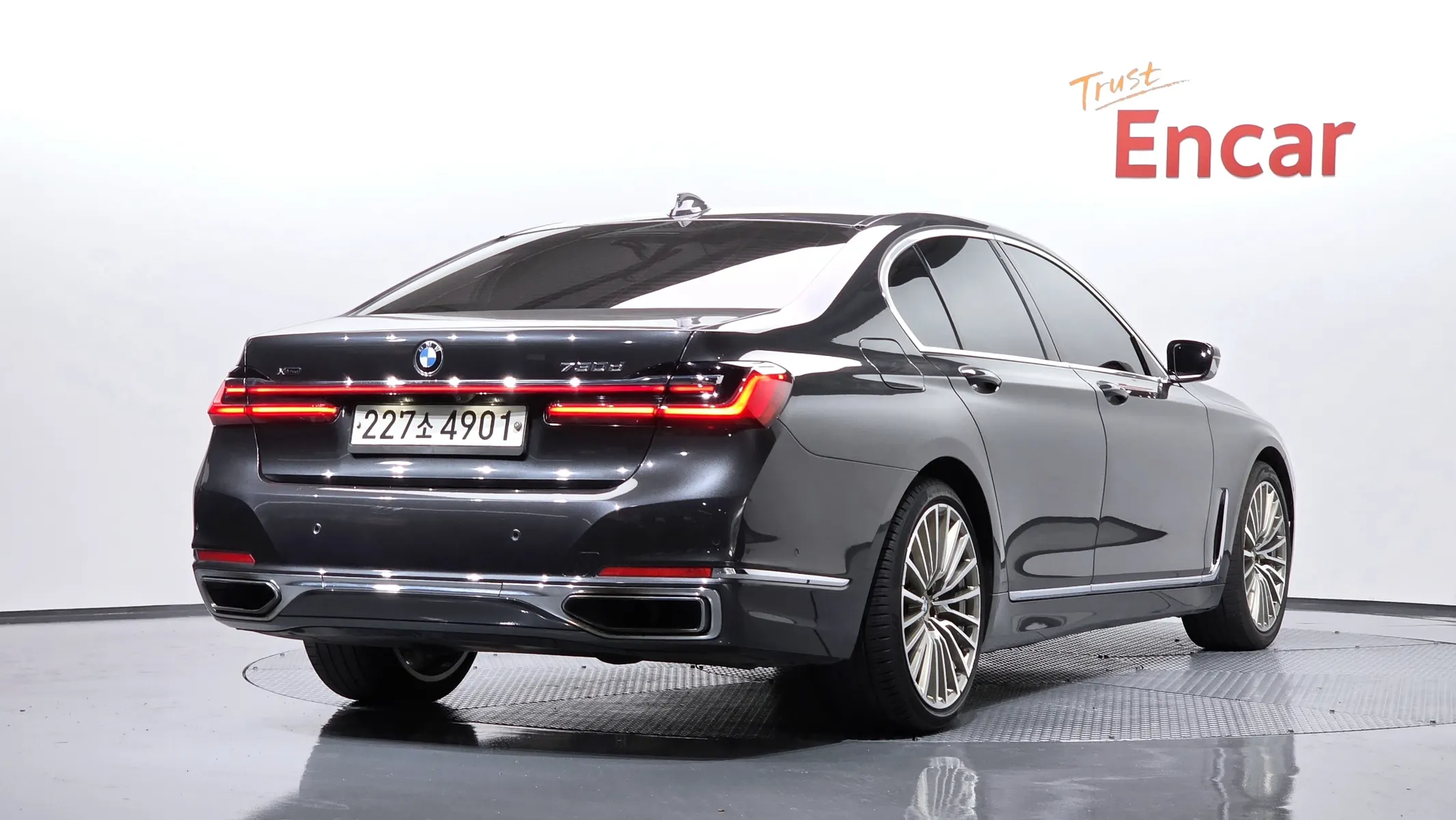 BMW 7 Series (G11) 730d xDrive 2020 2/21