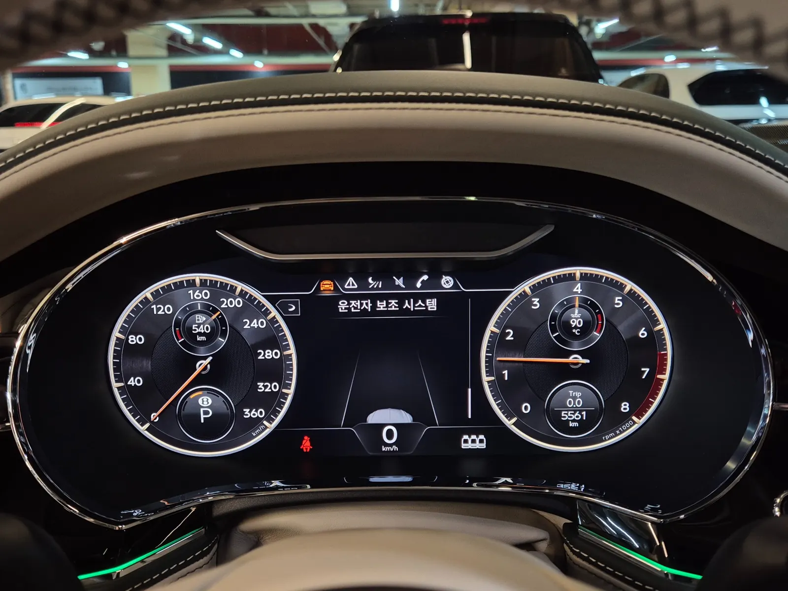 Bentley 3 4.0 2024 4/5