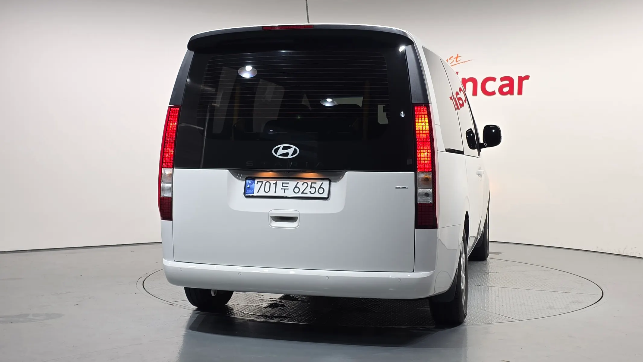 Hyundai Staria 4WD / 2024 3/5