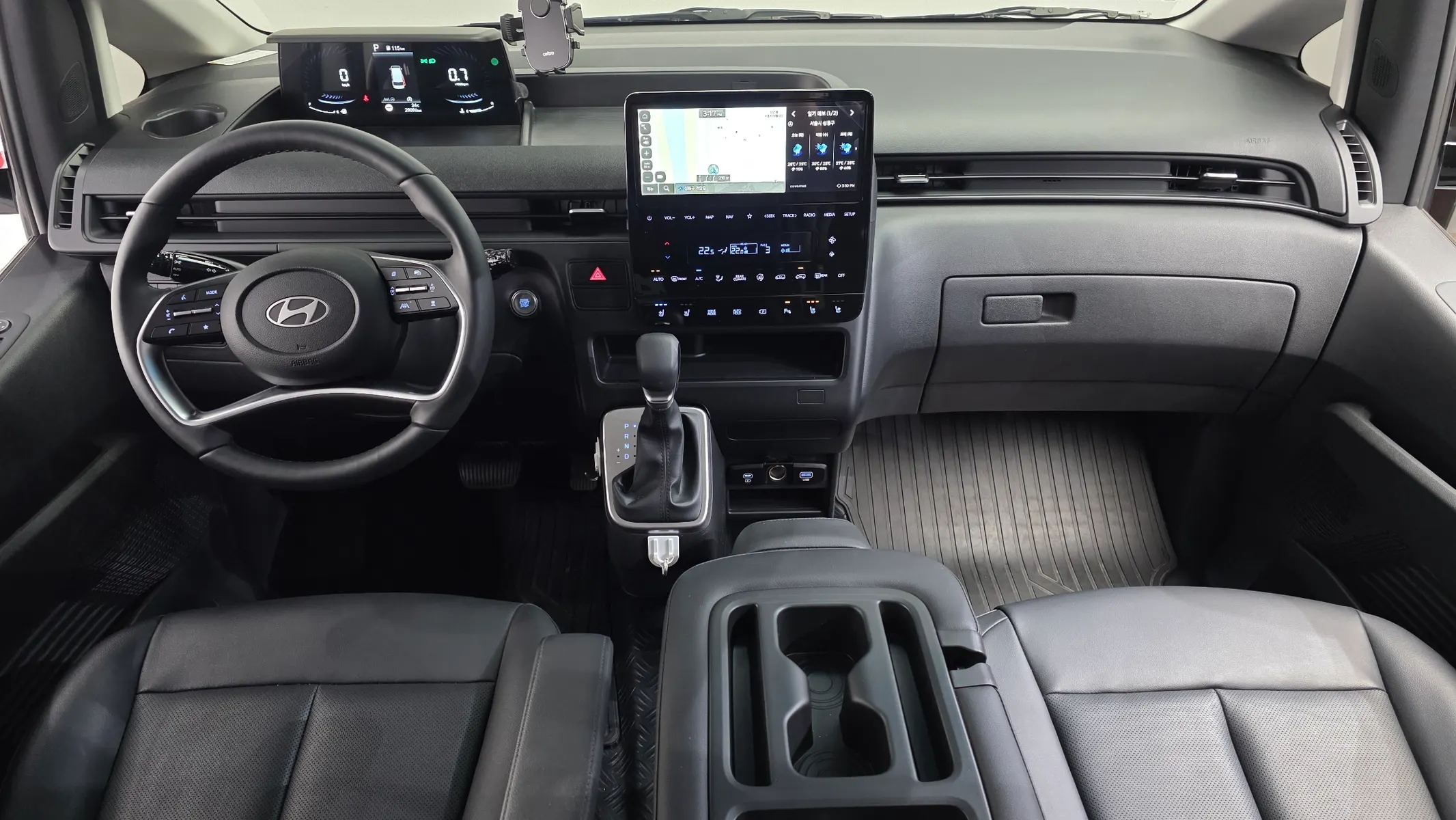 Hyundai Staria 4WD / 2024 4/5