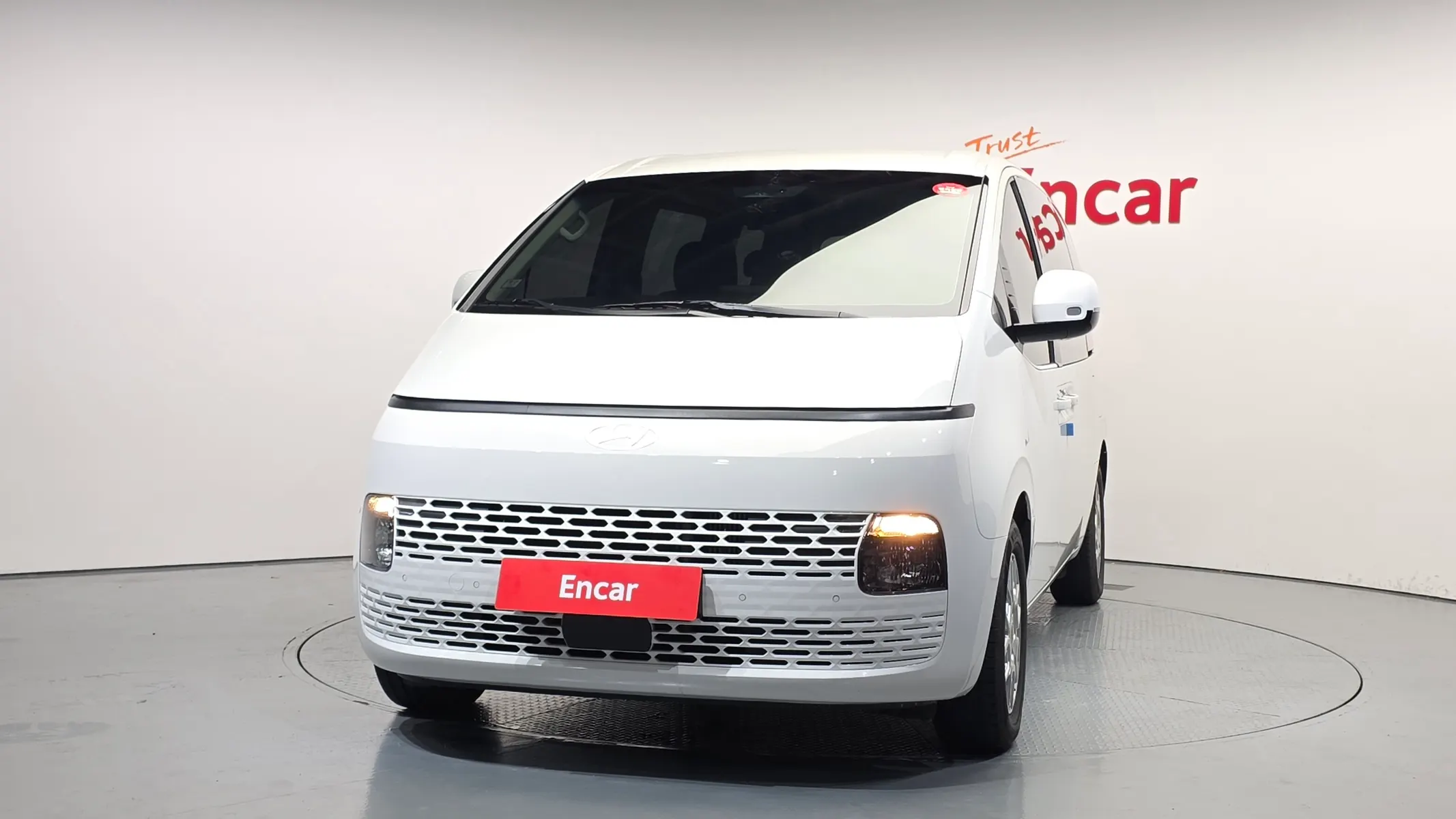 Hyundai Staria 4WD / 2024 2/5