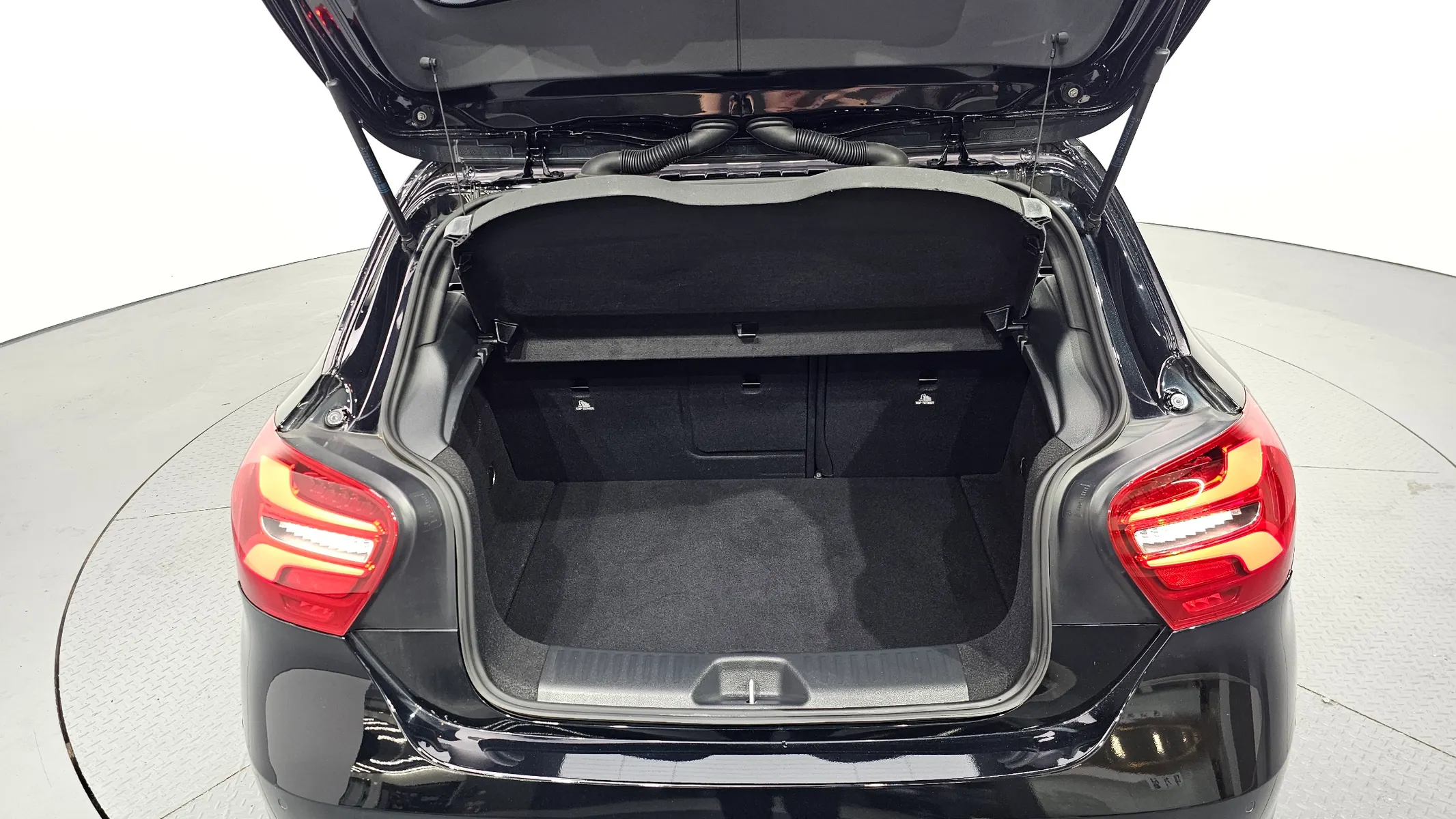 Mercedes-Benz A-Class W176 A200 2018 20/21