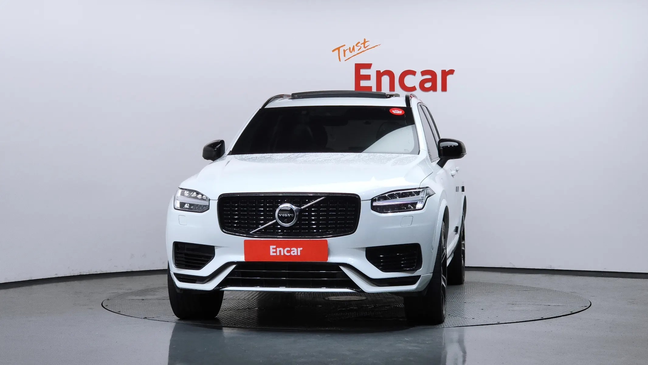 Volvo XC90 2 T8 R- 2021 2/5