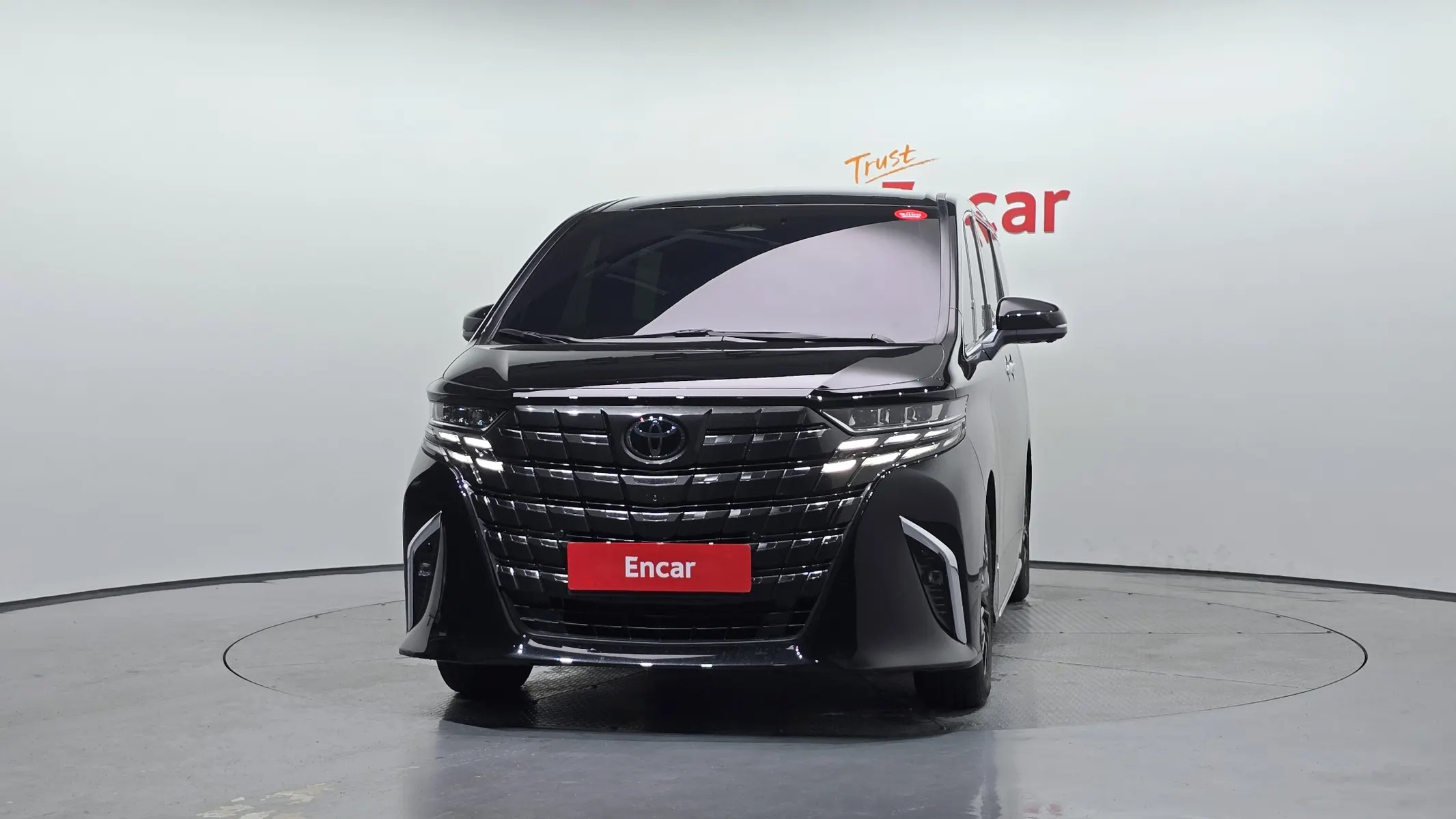 Toyota 4 2.5 HEV AWD 2025 2/5
