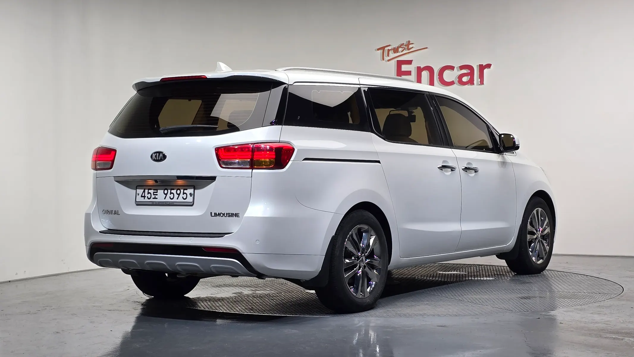 Kia 카니발 7 2015 2/31