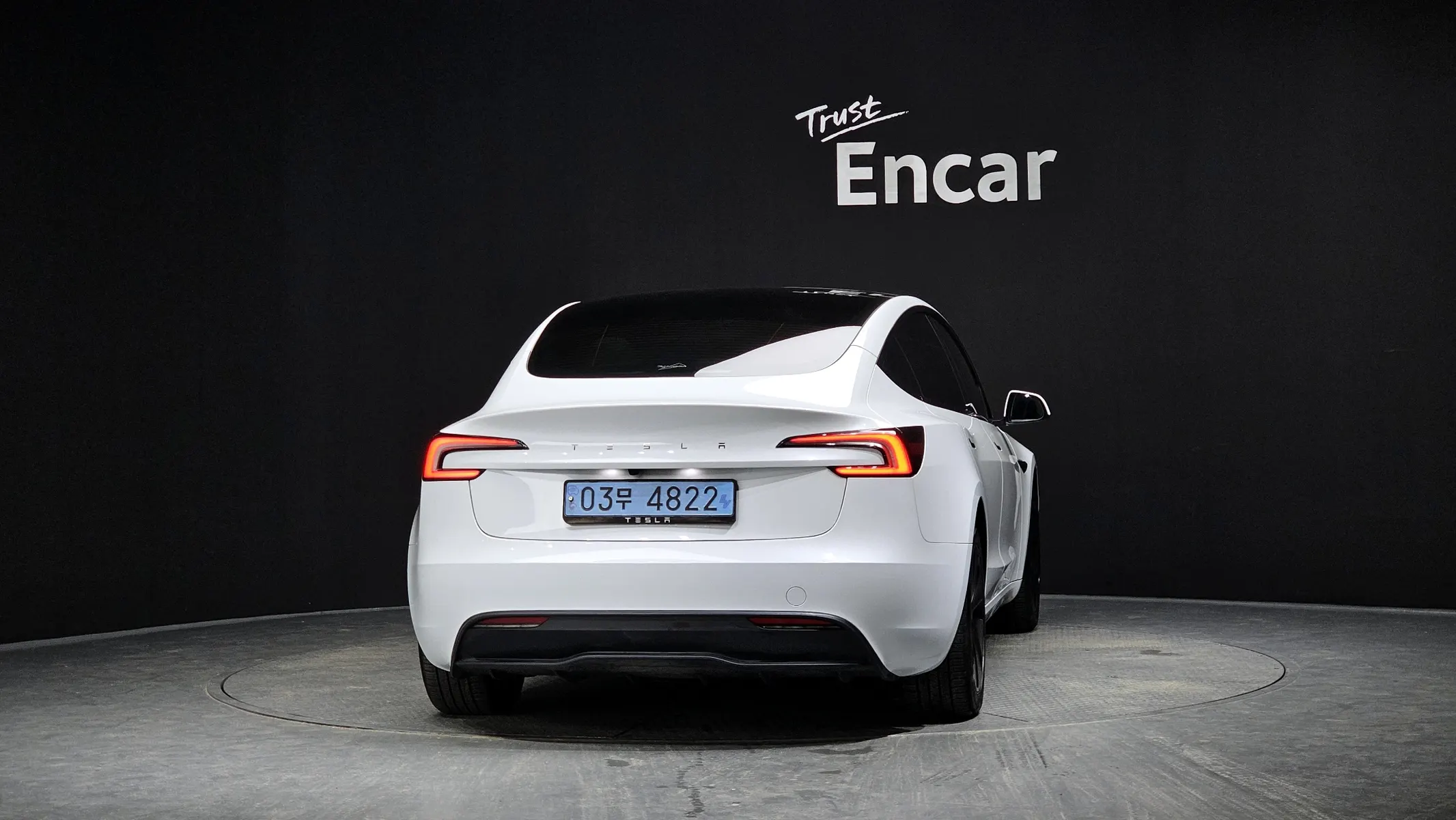 Tesla 3 RWD 2024 3/5